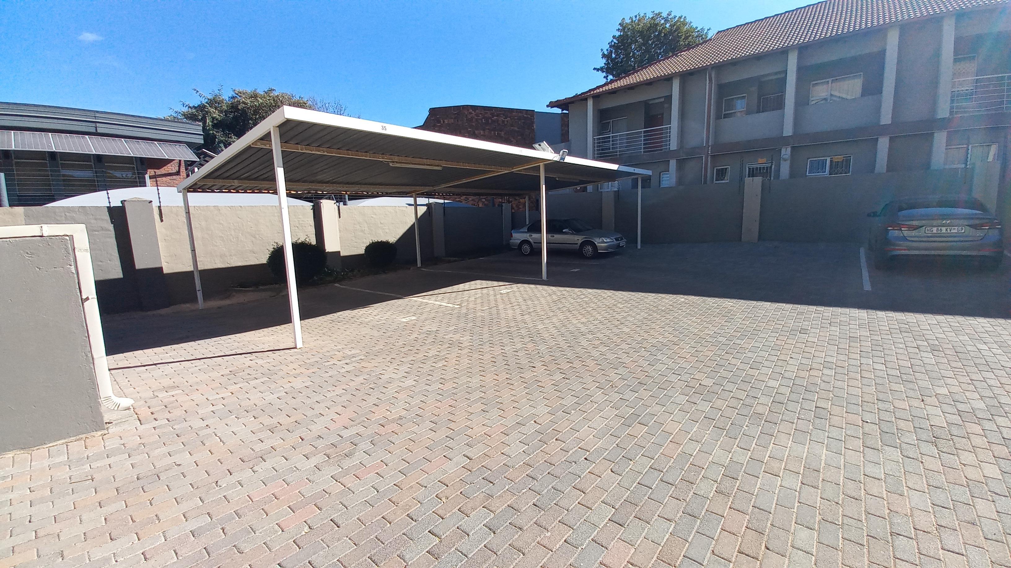 2 Bedroom Property for Sale in Ferndale Gauteng