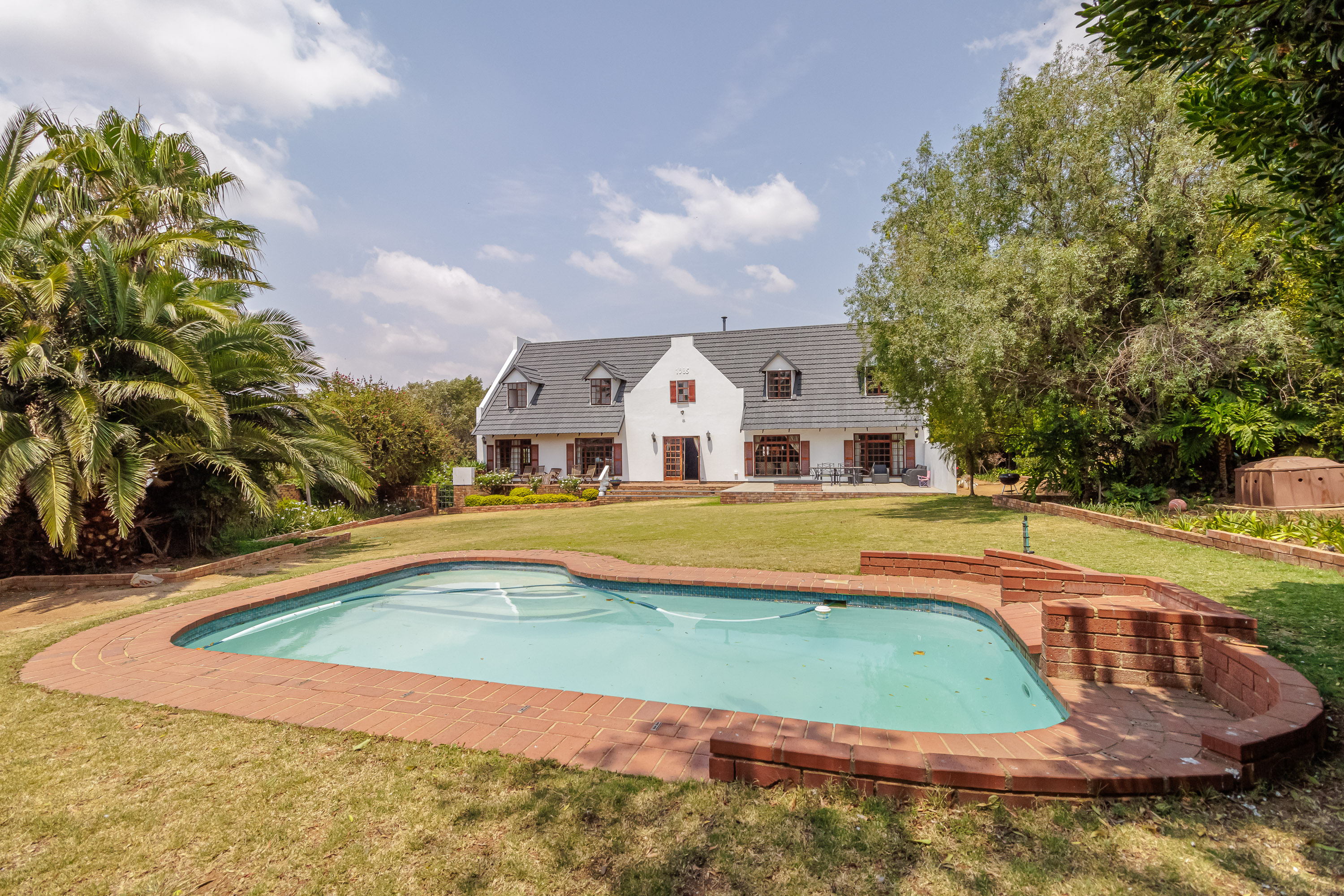 4 Bedroom Property for Sale in Overkruin Gauteng