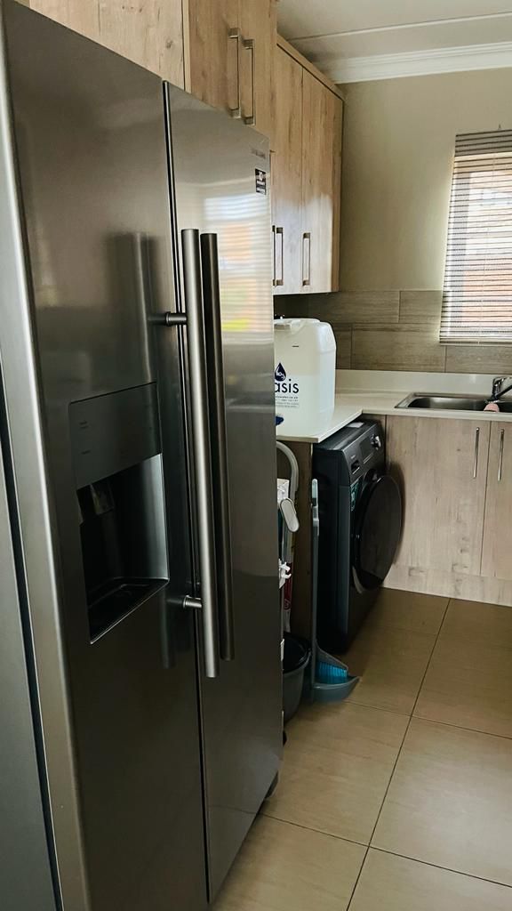 2 Bedroom Property for Sale in Annlin Gauteng