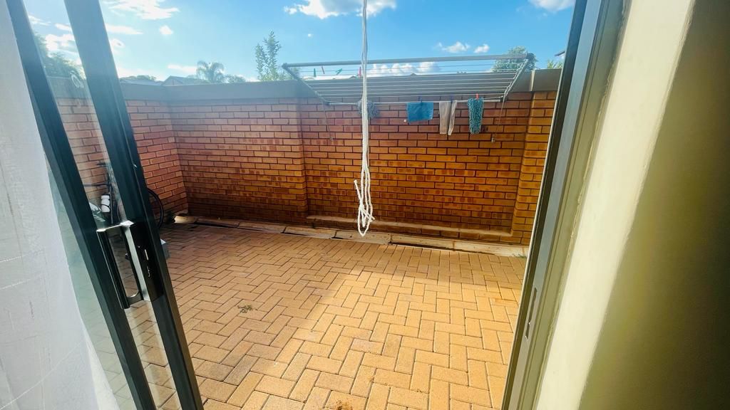 2 Bedroom Property for Sale in Annlin Gauteng