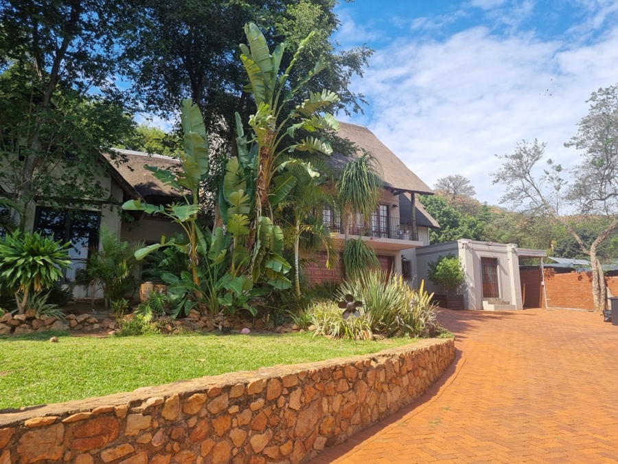 4 Bedroom Property for Sale in Florauna Gauteng