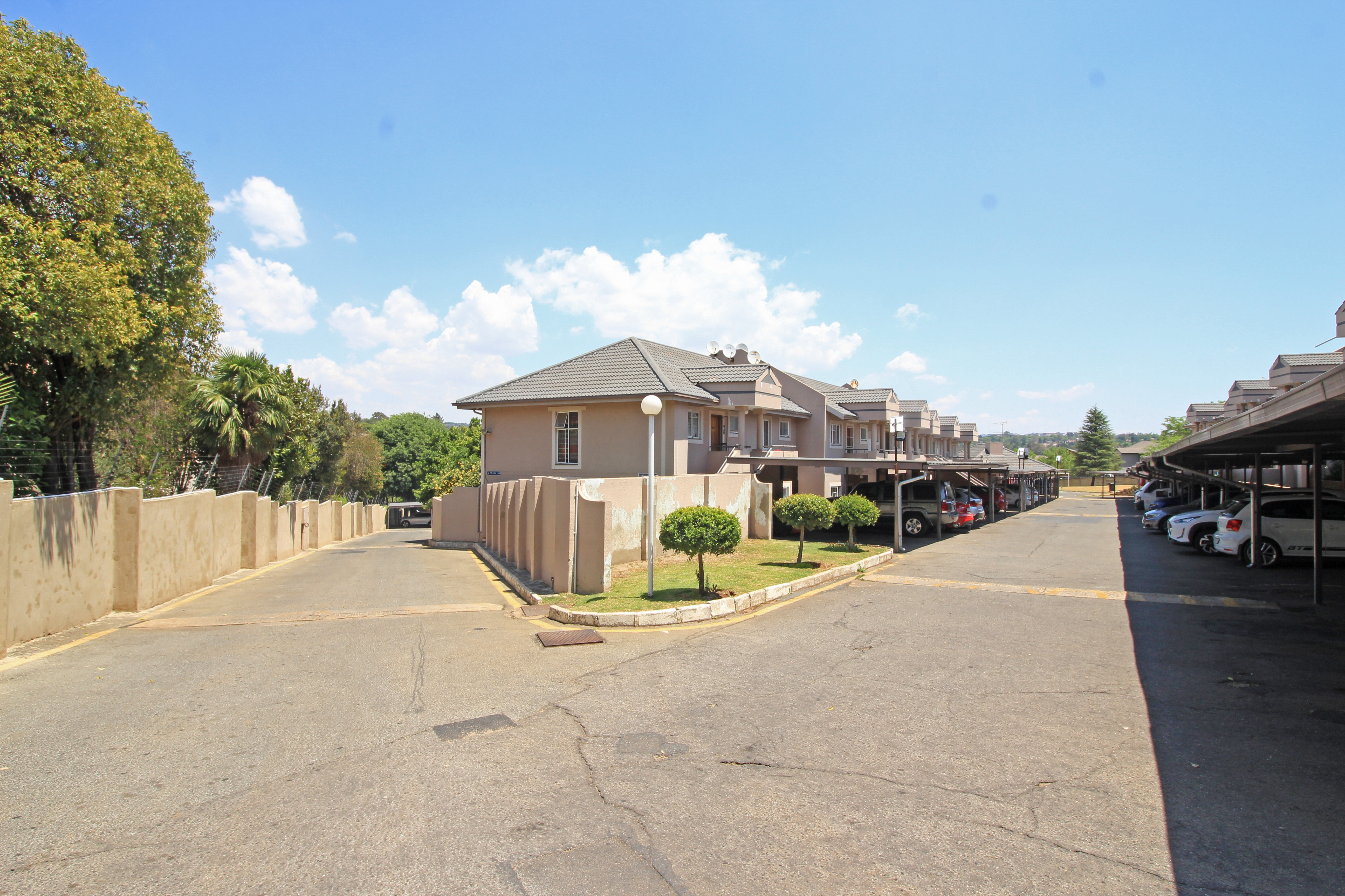 3 Bedroom Property for Sale in Rembrandt Park Gauteng