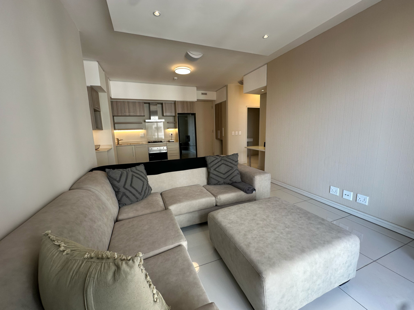 To Let 2 Bedroom Property for Rent in Rosebank Gauteng