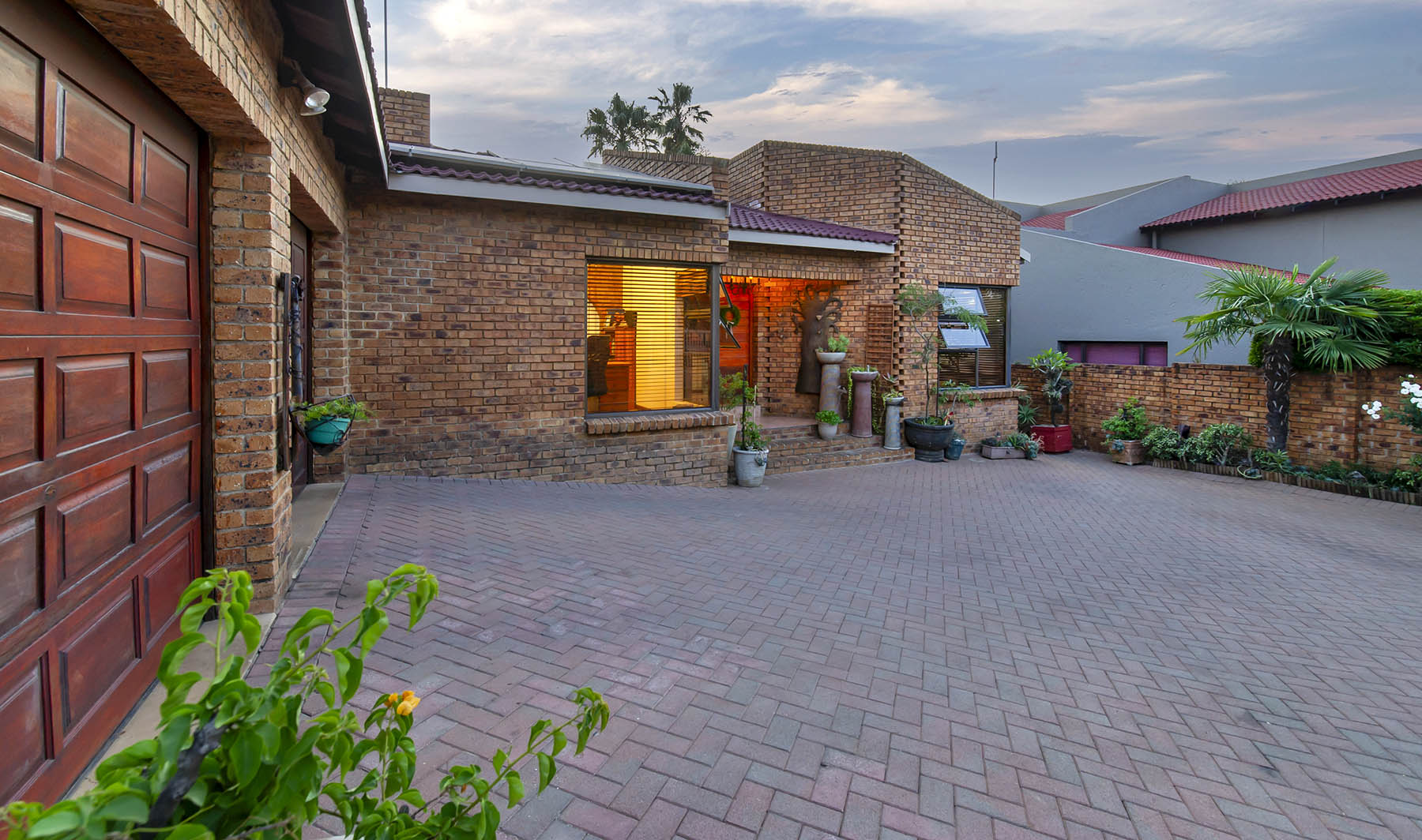 4 Bedroom Property for Sale in Dowerglen Ext 4 Gauteng