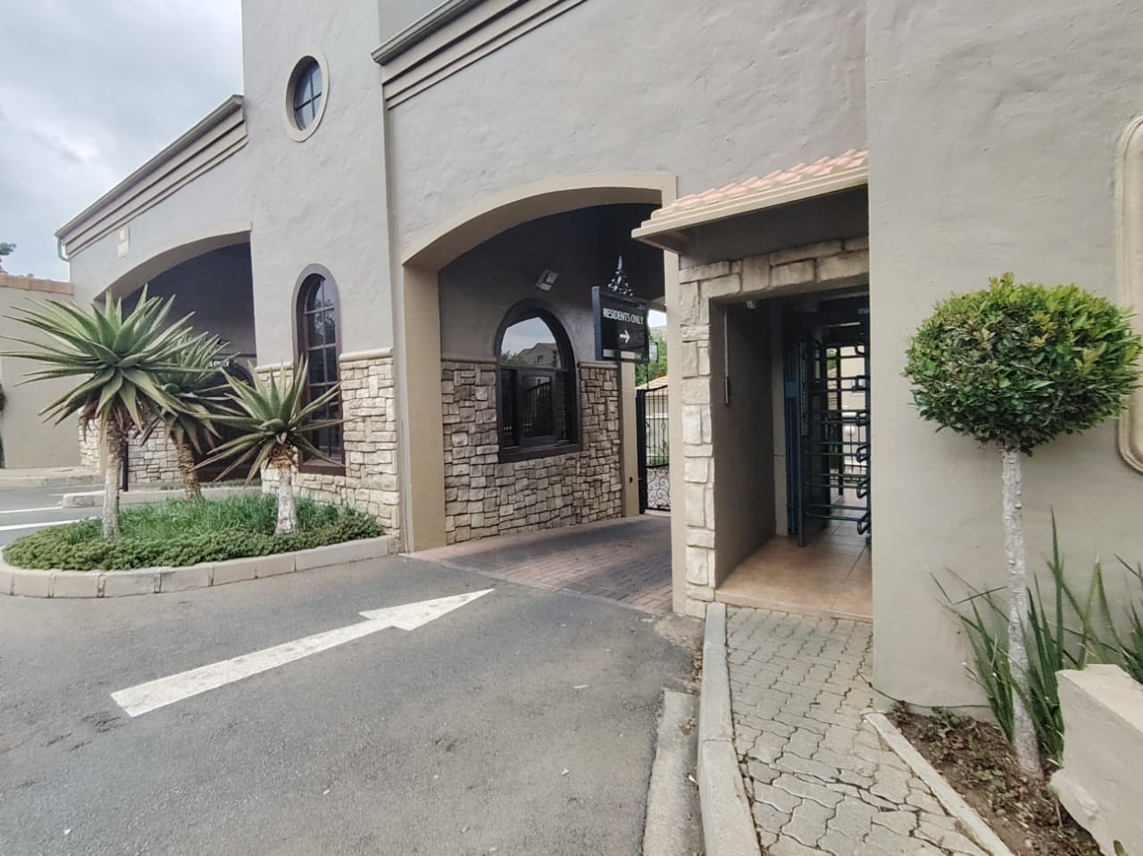 2 Bedroom Property for Sale in Fourways Gauteng