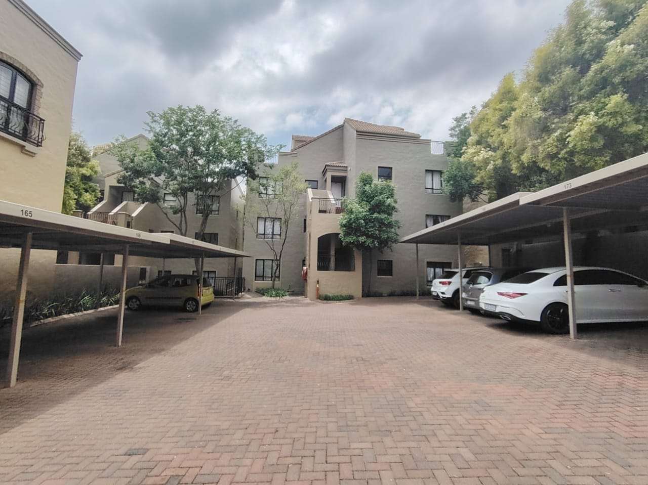 2 Bedroom Property for Sale in Fourways Gauteng