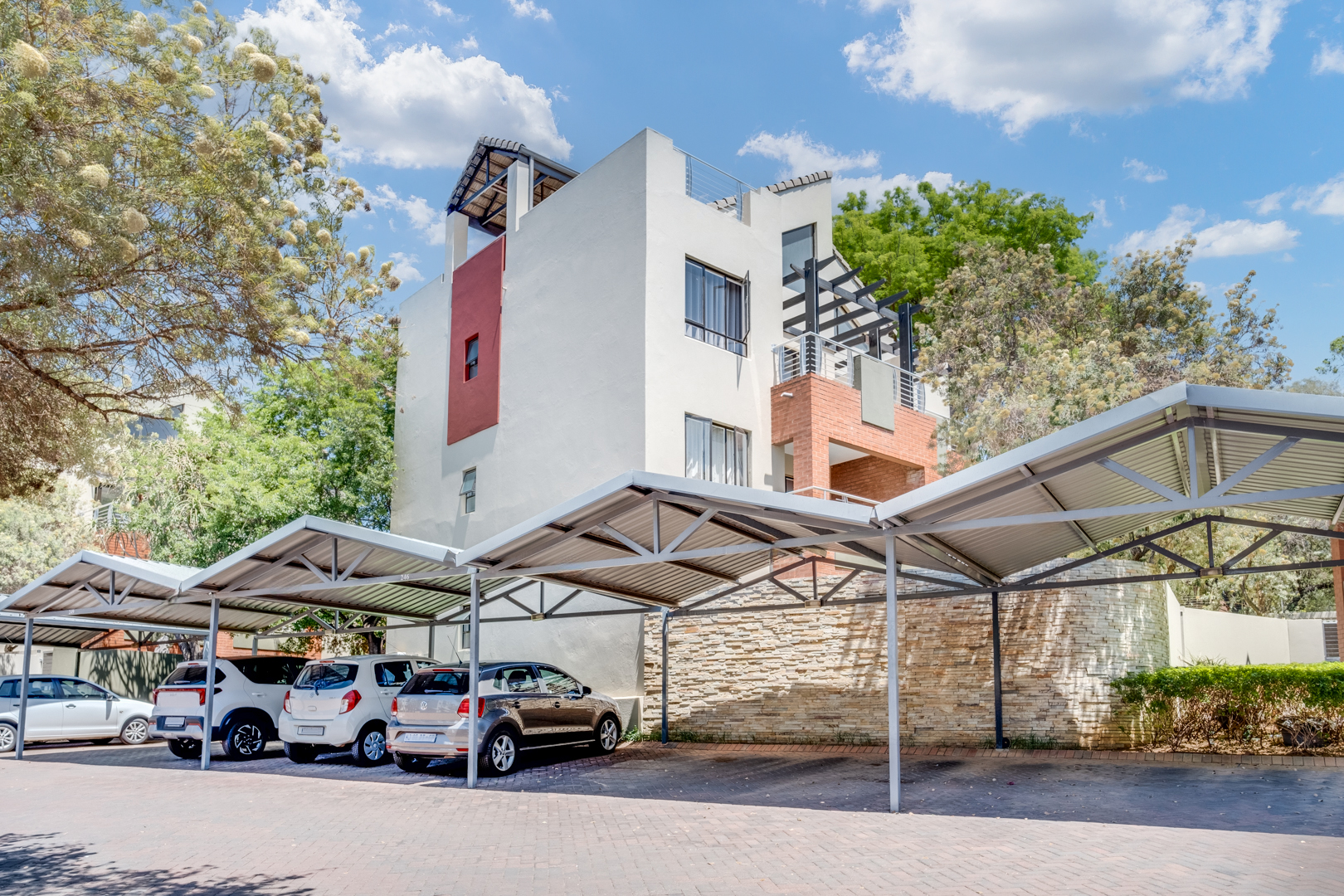 1 Bedroom Property for Sale in Lonehill Gauteng