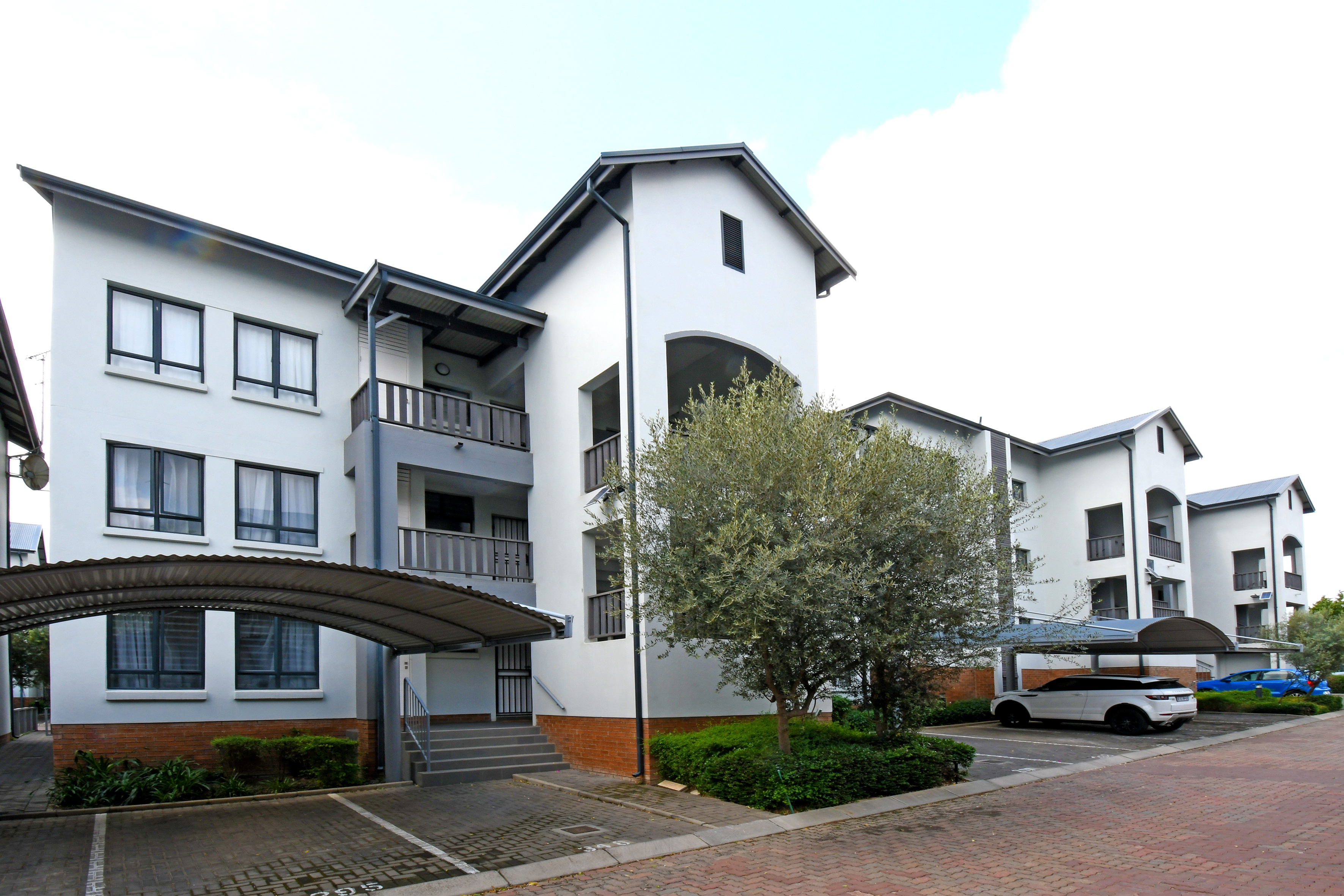 2 Bedroom Property for Sale in Chartwell Gauteng