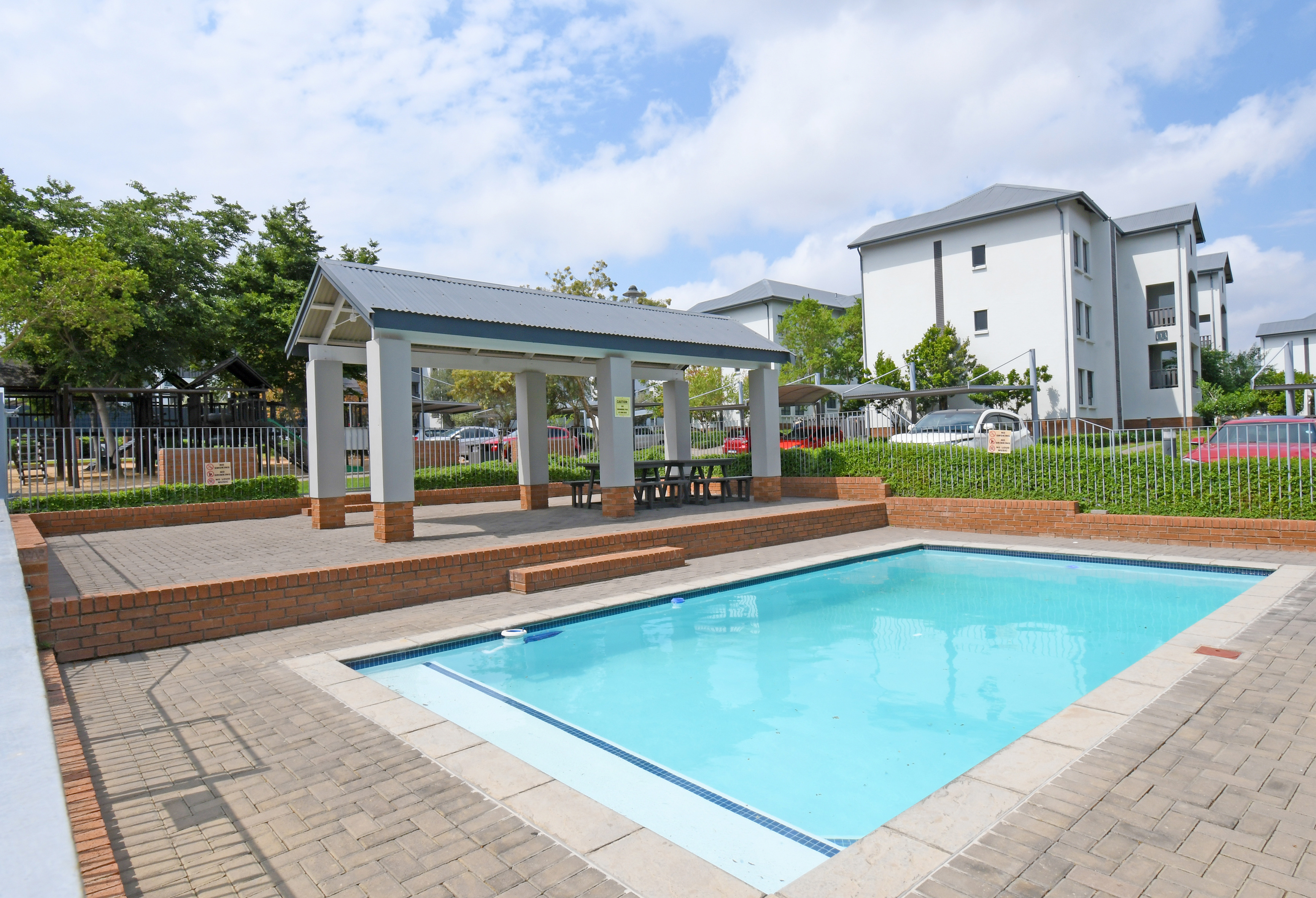 2 Bedroom Property for Sale in Chartwell Gauteng