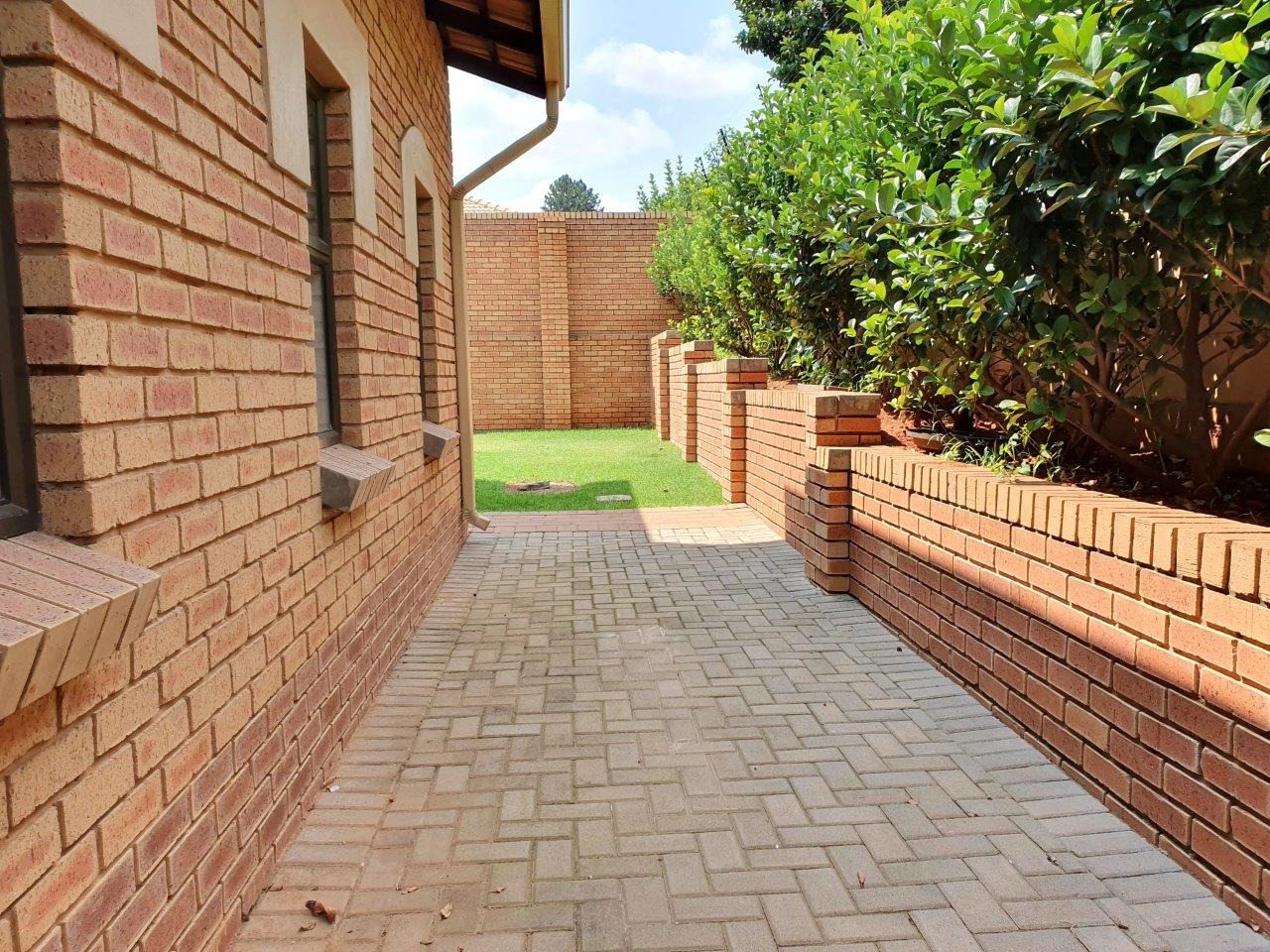 To Let 3 Bedroom Property for Rent in Olympus AH Gauteng