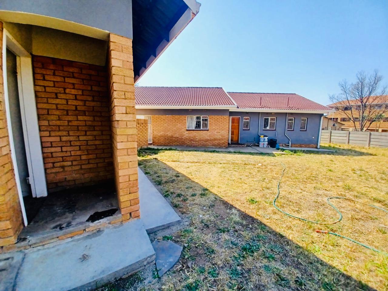 3 Bedroom Property for Sale in Rensburg Gauteng