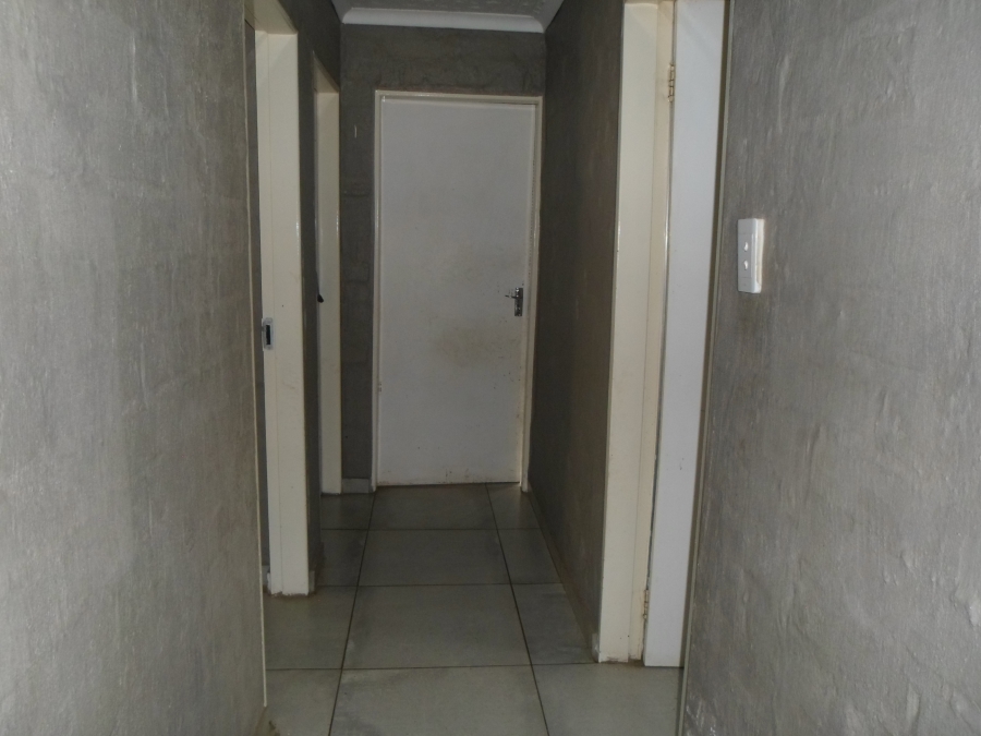 To Let 3 Bedroom Property for Rent in Mullerstuine Gauteng