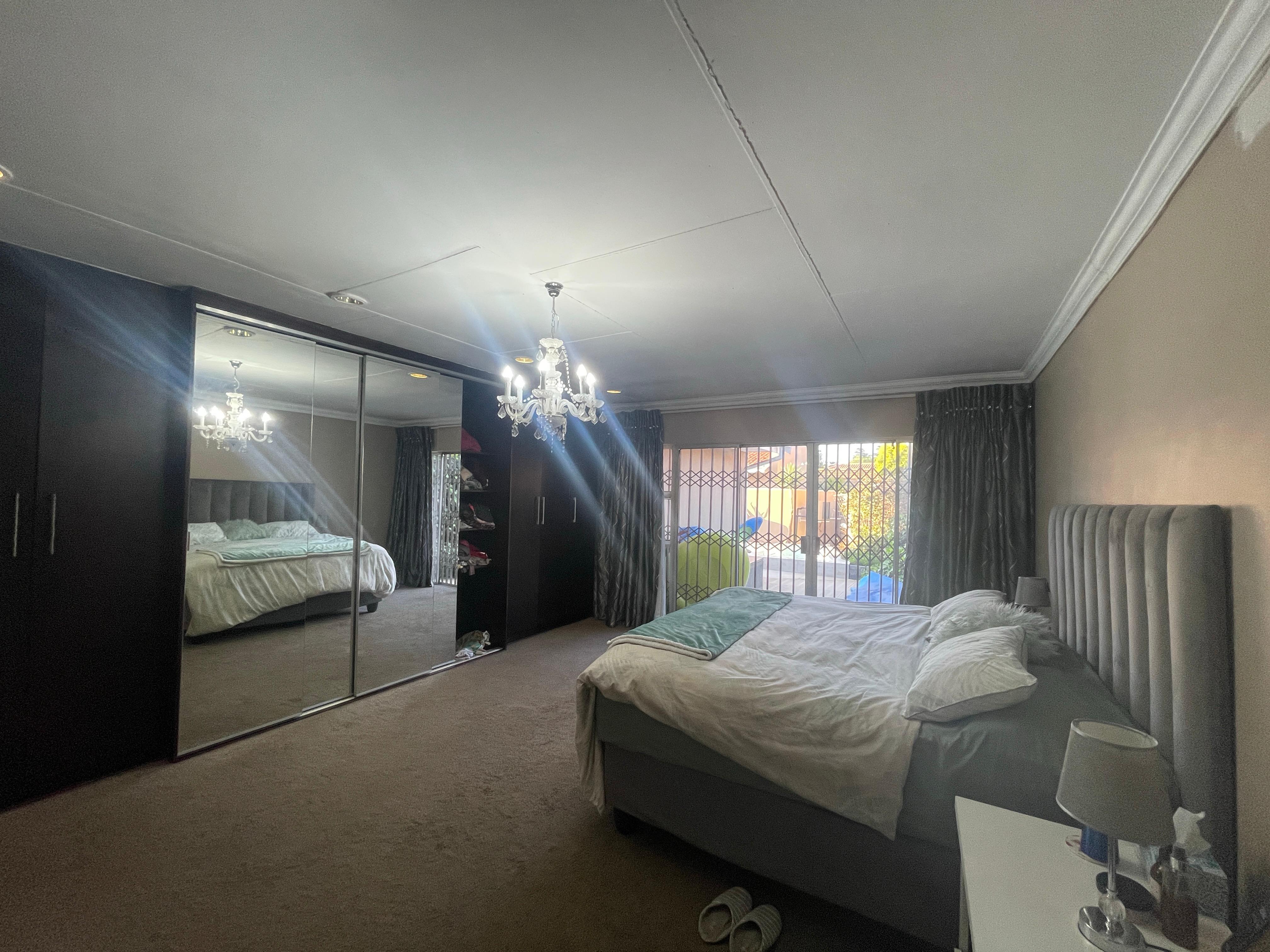 3 Bedroom Property for Sale in Three Rivers Proper Gauteng