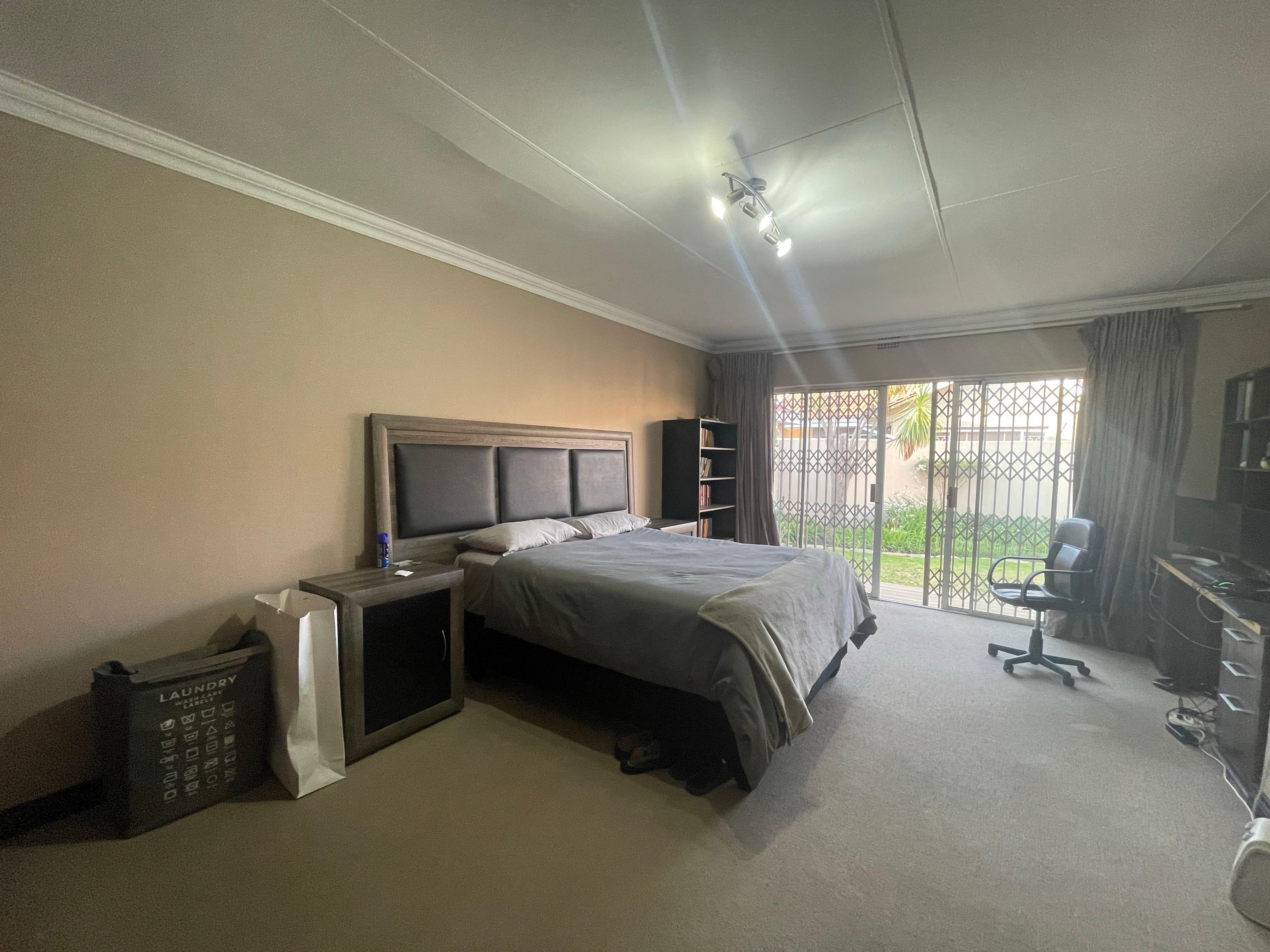 3 Bedroom Property for Sale in Three Rivers Proper Gauteng