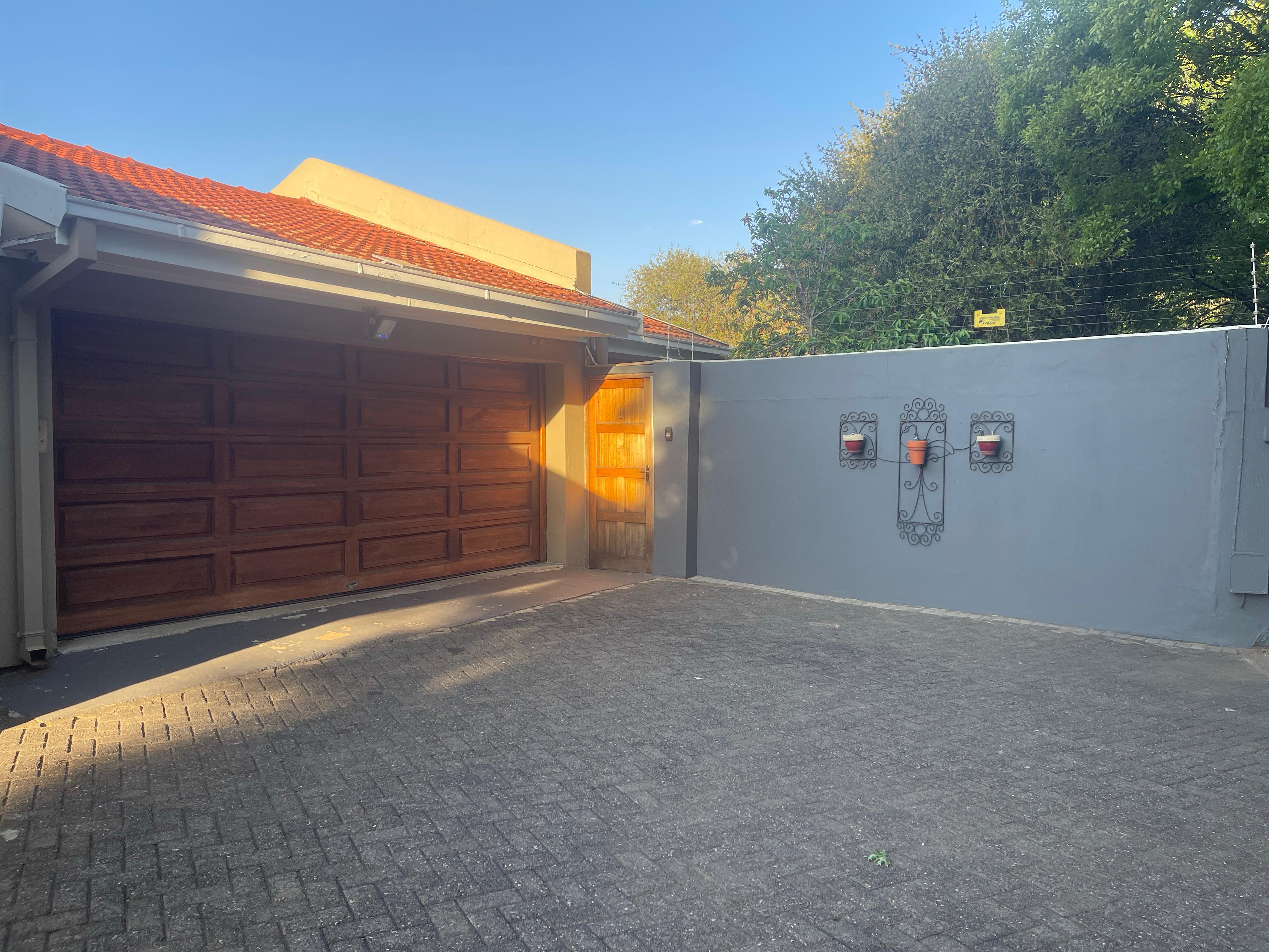 3 Bedroom Property for Sale in Three Rivers Proper Gauteng