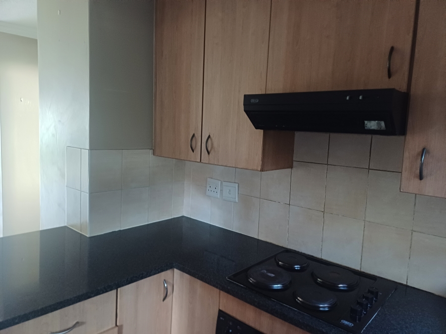 2 Bedroom Property for Sale in Halfway House Gauteng