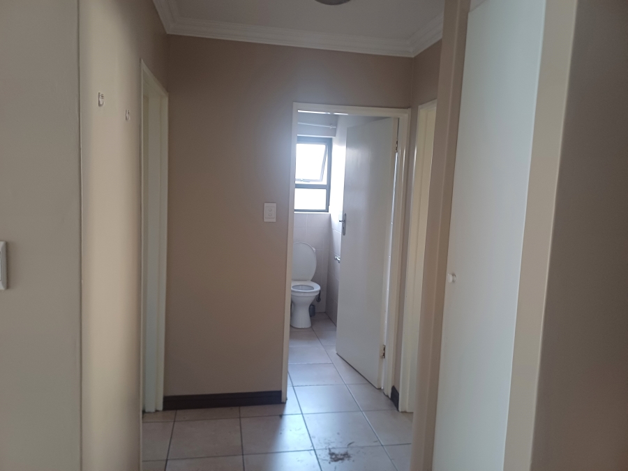 2 Bedroom Property for Sale in Halfway House Gauteng