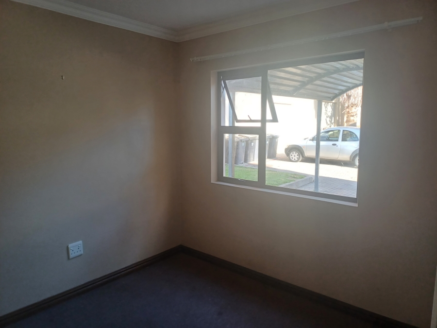 2 Bedroom Property for Sale in Halfway House Gauteng