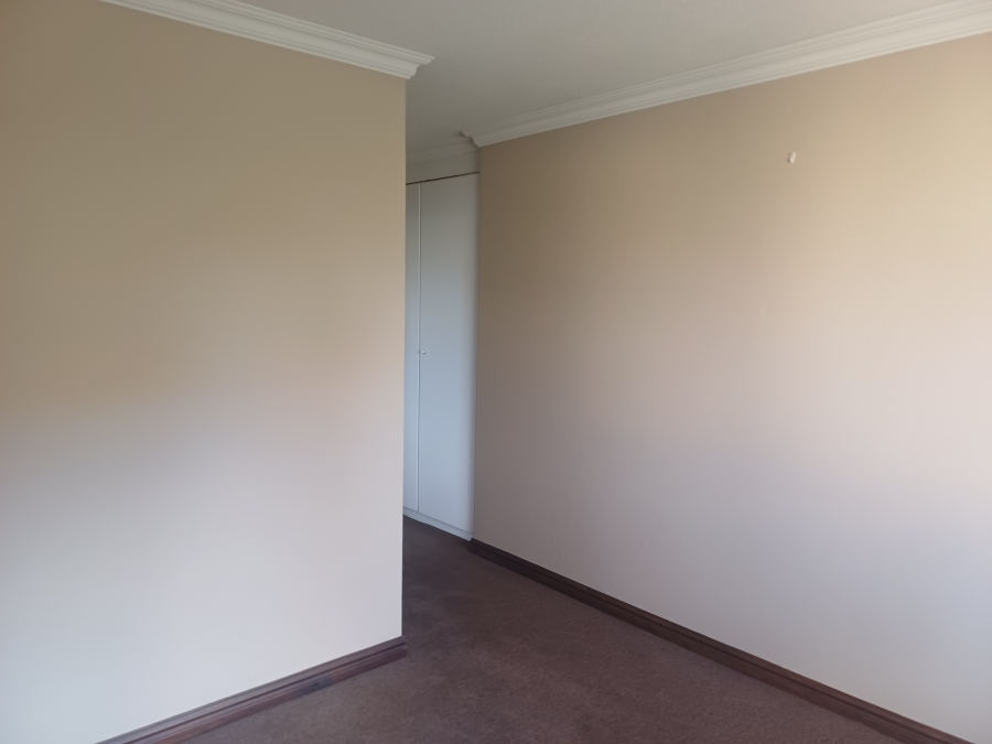 2 Bedroom Property for Sale in Halfway House Gauteng