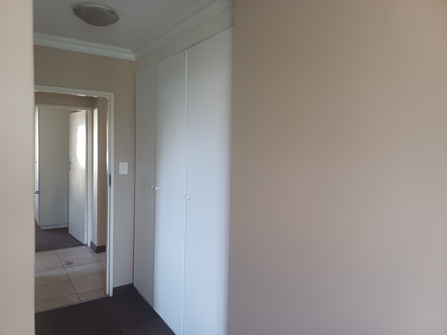 2 Bedroom Property for Sale in Halfway House Gauteng