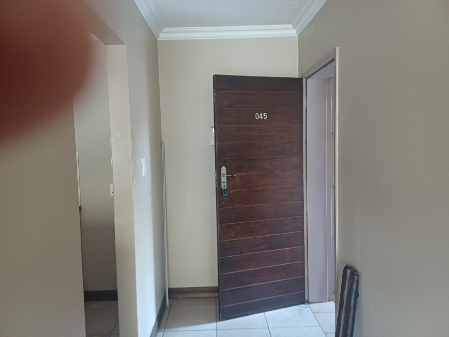 2 Bedroom Property for Sale in Halfway House Gauteng