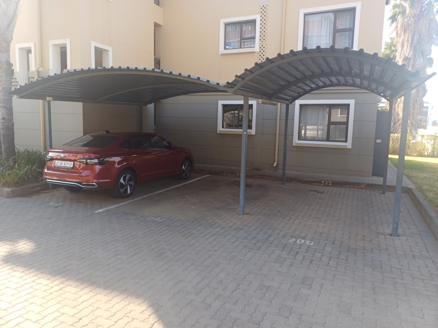 2 Bedroom Property for Sale in Halfway House Gauteng