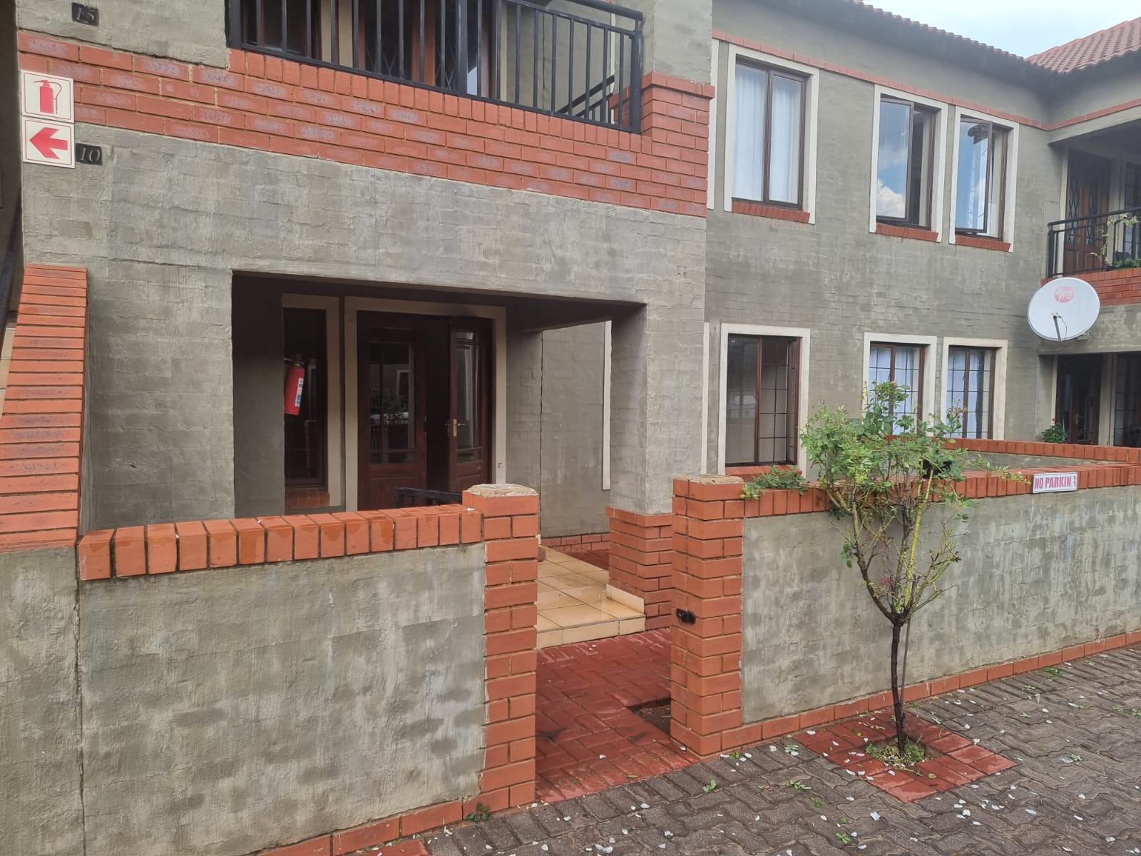 To Let 2 Bedroom Property for Rent in Kenleaf Gauteng