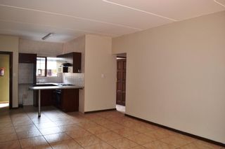 To Let 2 Bedroom Property for Rent in Kenleaf Gauteng