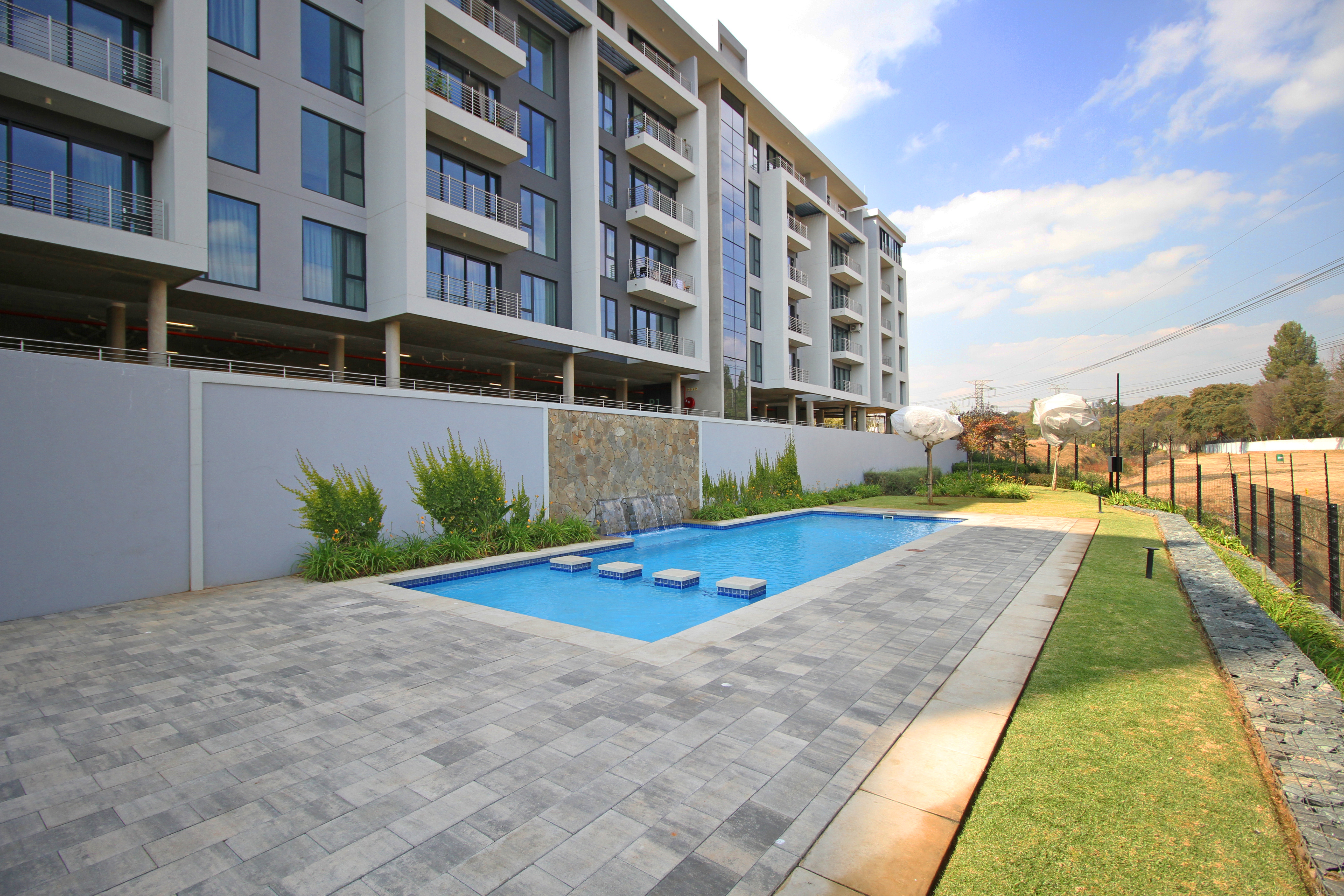 To Let 2 Bedroom Property for Rent in Glenadrienne Gauteng