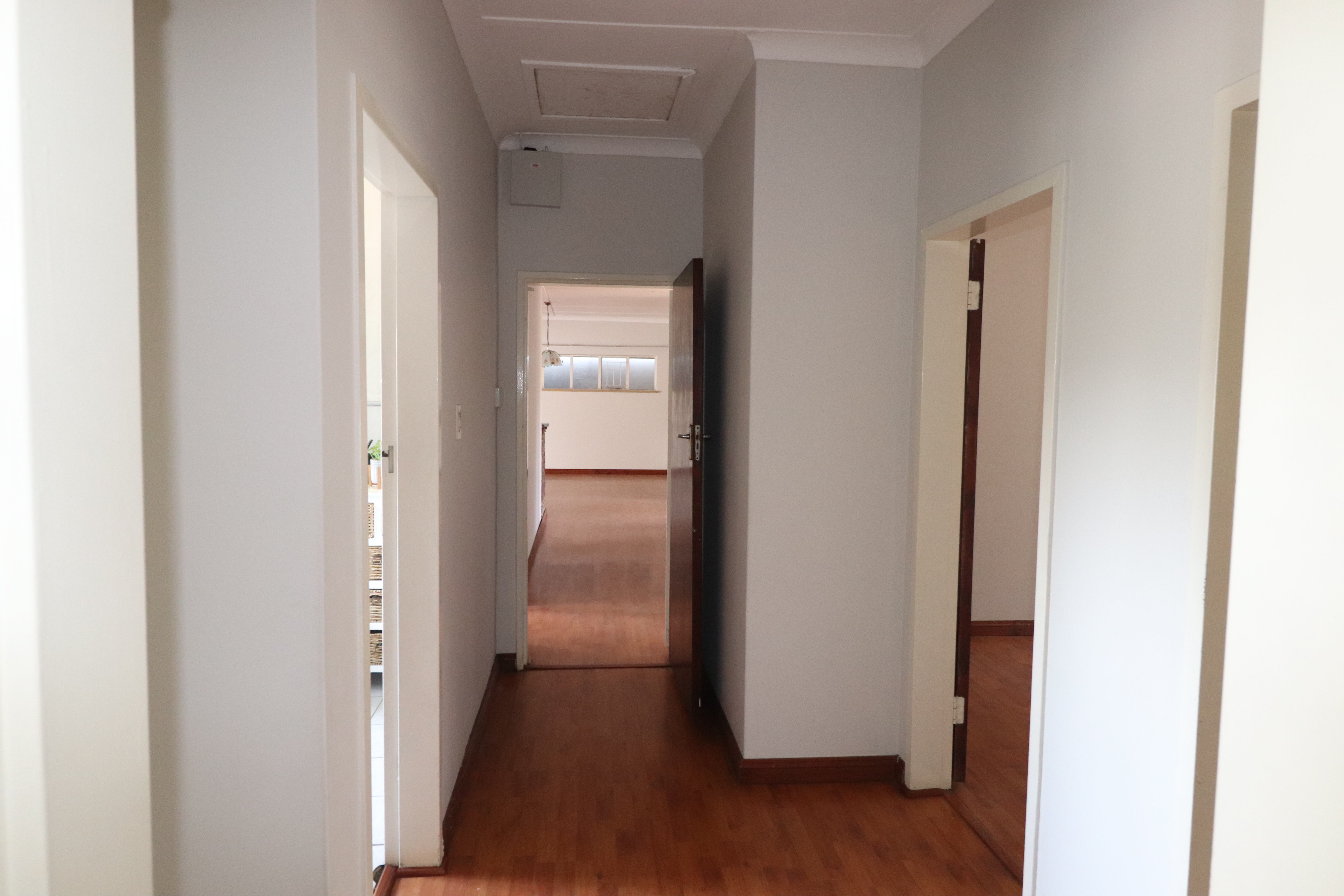 To Let 4 Bedroom Property for Rent in Allen Grove Gauteng