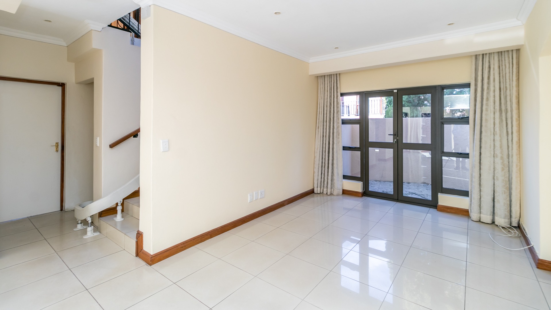 To Let 4 Bedroom Property for Rent in Bromhof Gauteng