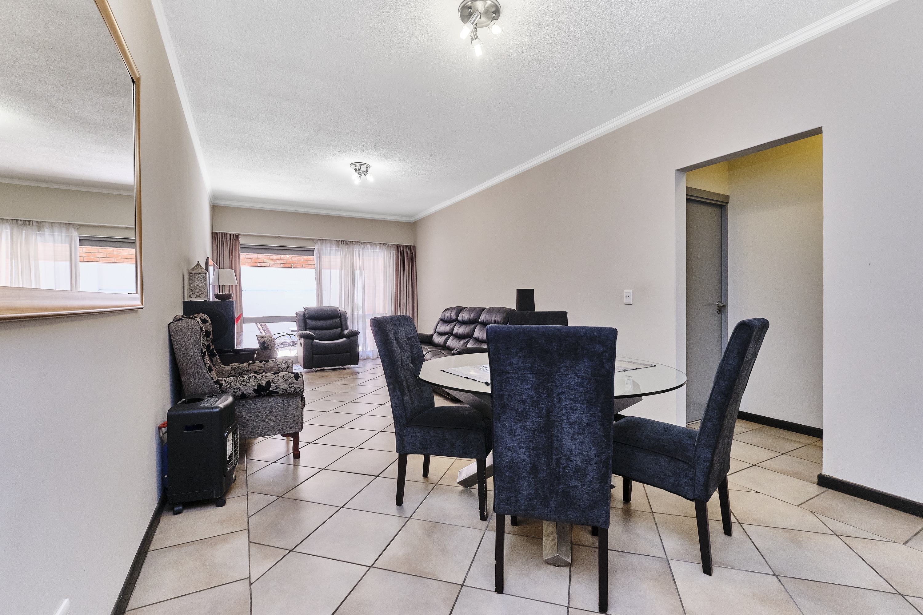 To Let 2 Bedroom Property for Rent in Bryanston Gauteng