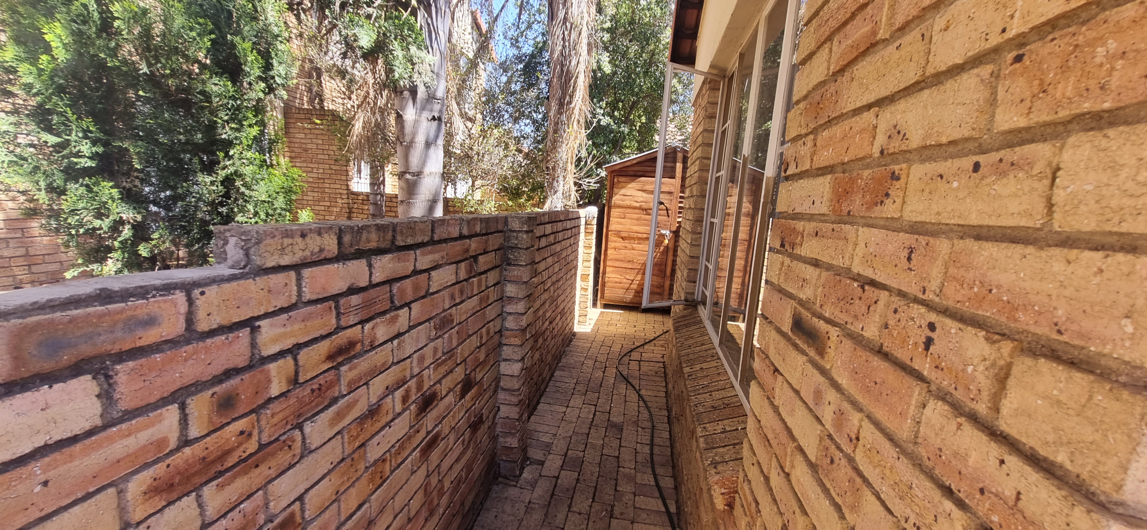 2 Bedroom Property for Sale in Heuwelsig Estate Gauteng