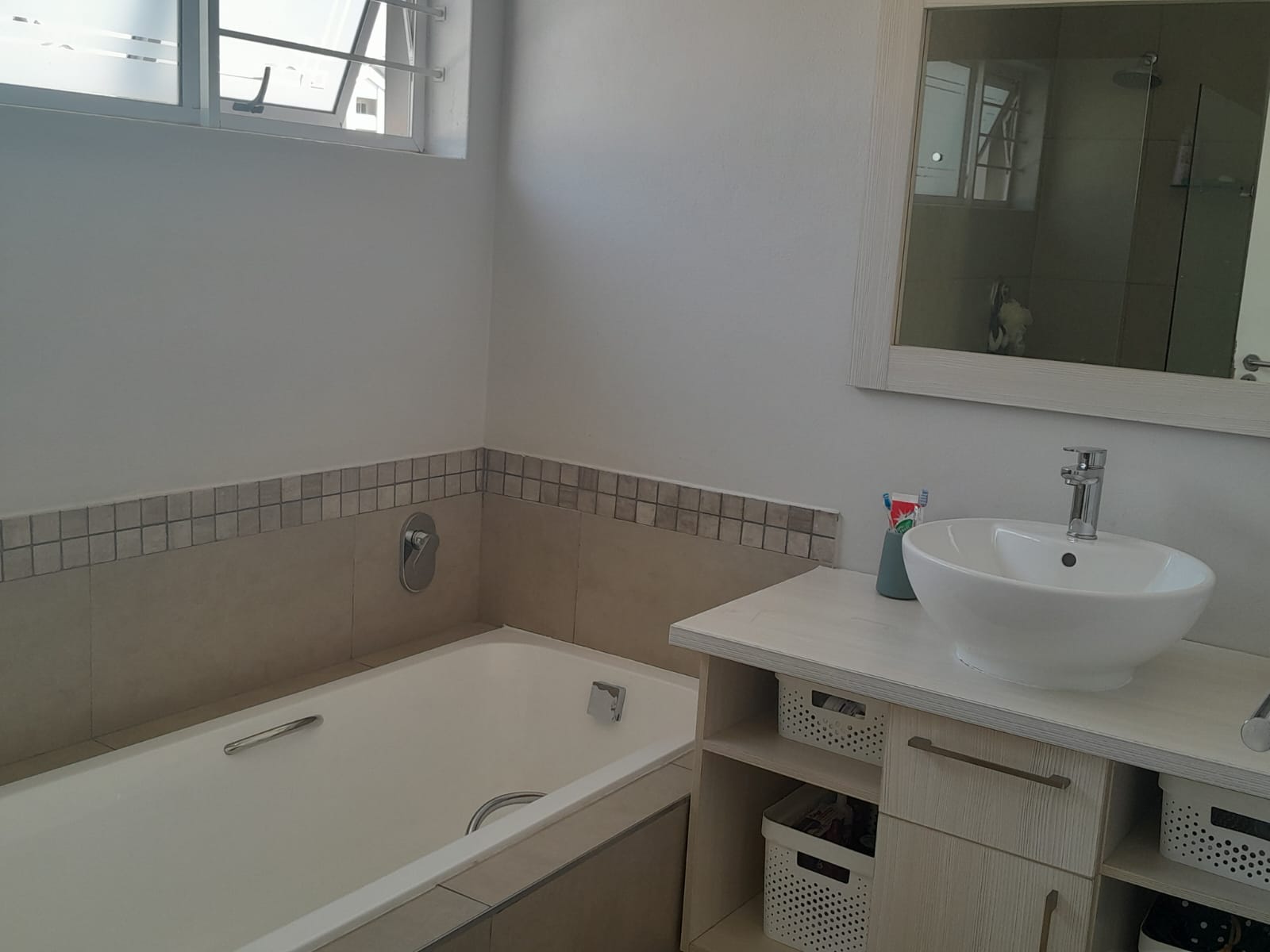 To Let 3 Bedroom Property for Rent in Blue Hills Gauteng