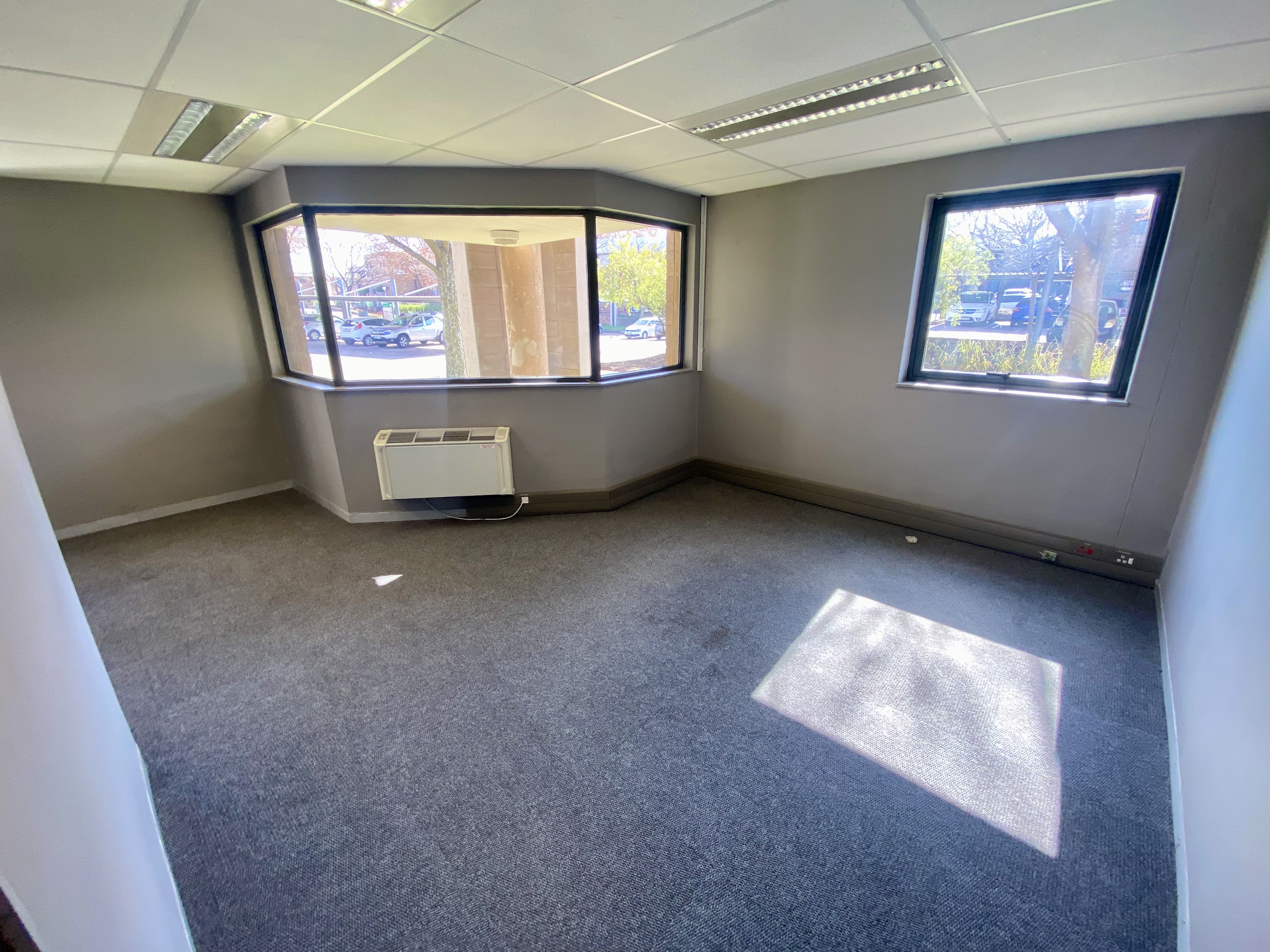 To Let commercial Property for Rent in Randjespark Gauteng