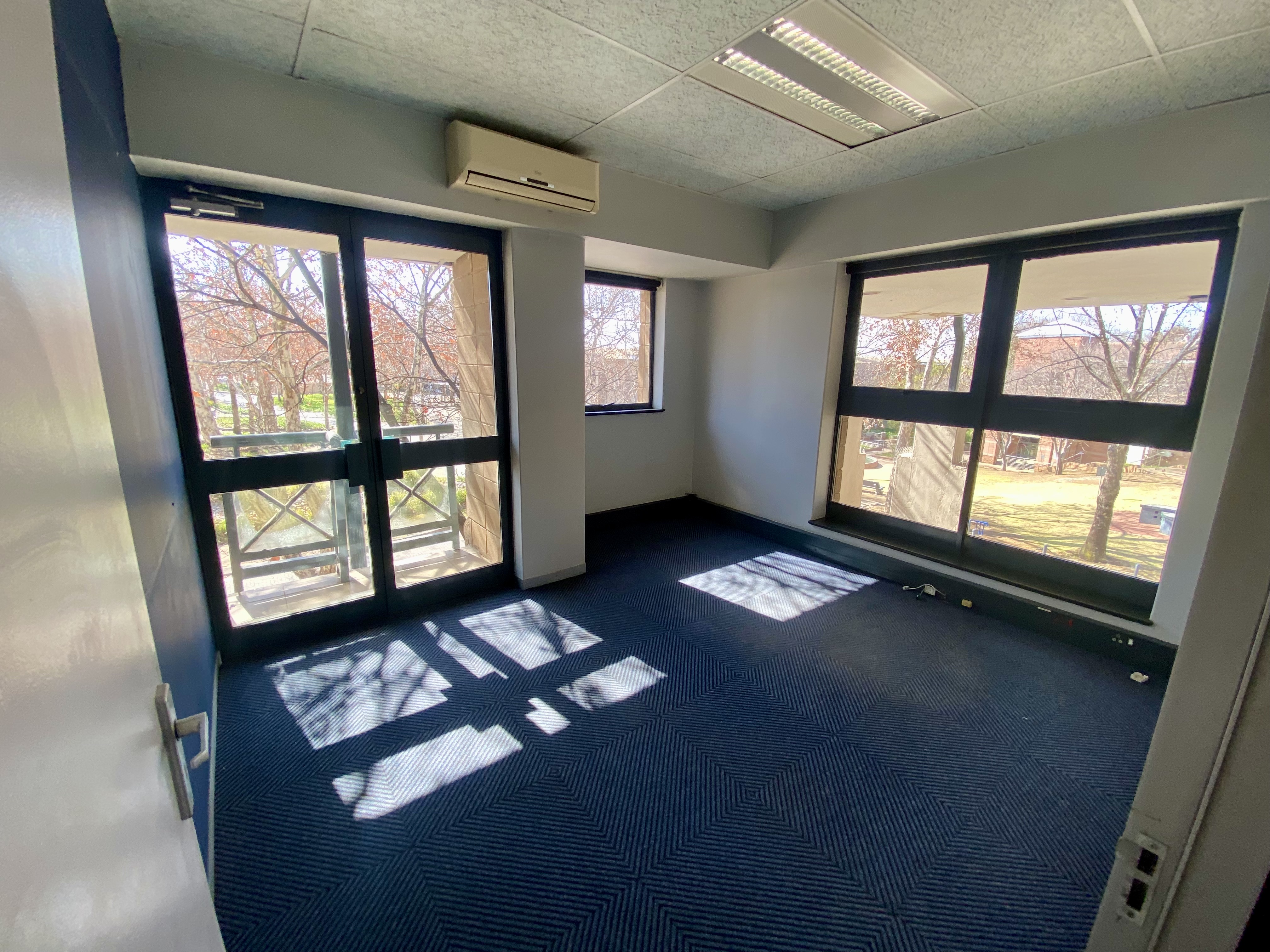To Let commercial Property for Rent in Randjespark Gauteng
