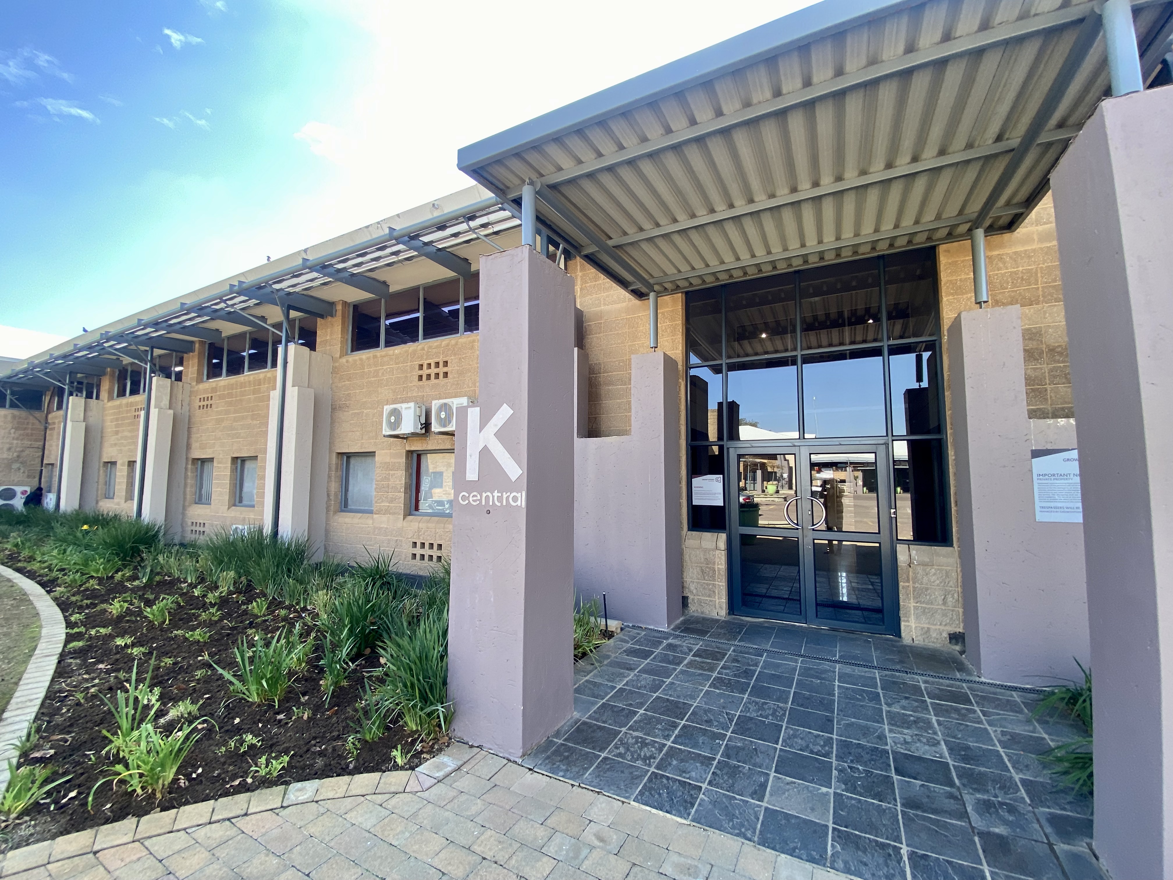 To Let commercial Property for Rent in Randjespark Gauteng