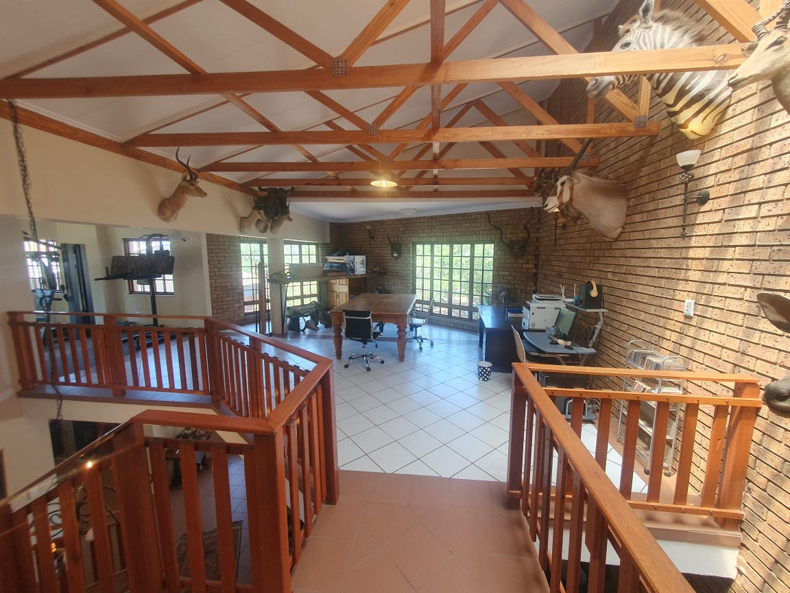 5 Bedroom Property for Sale in Pebble Rock Golf Village Gauteng