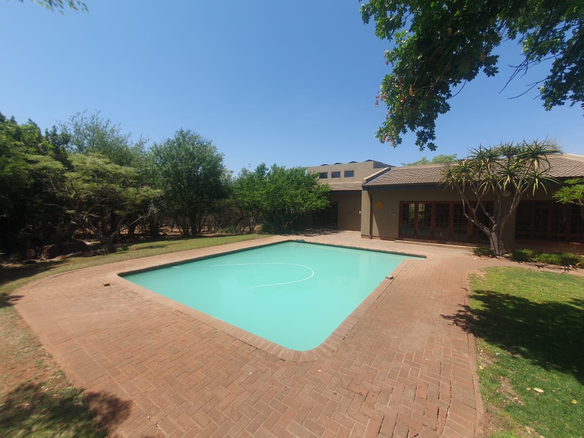 5 Bedroom Property for Sale in Pebble Rock Golf Village Gauteng