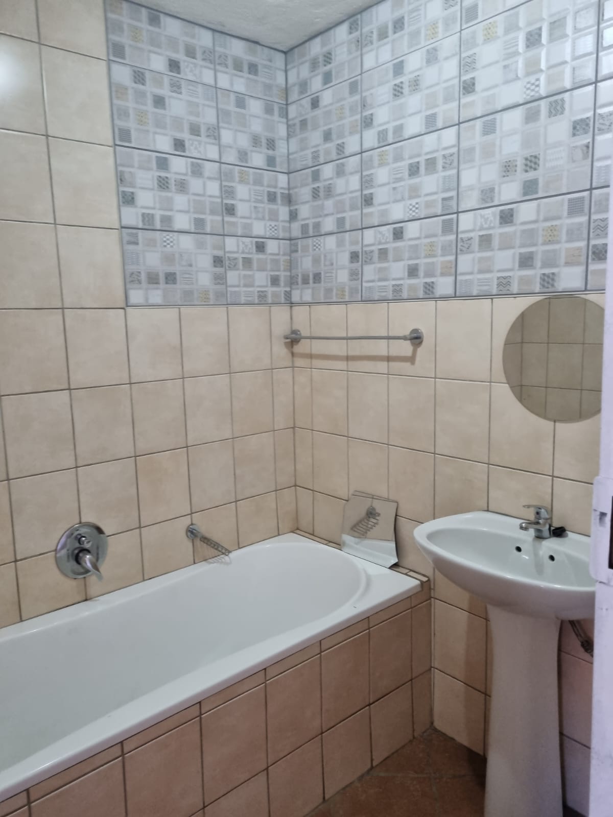 1 Bedroom Property for Sale in Pollak Park Gauteng