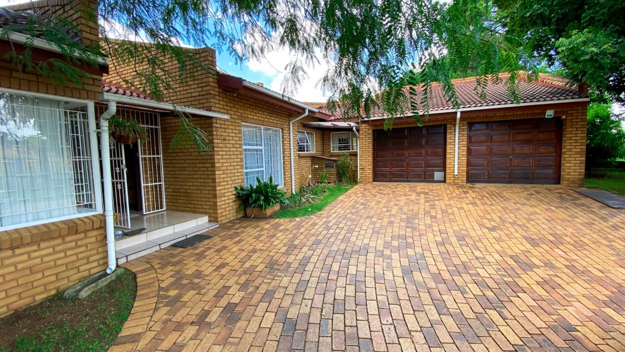 3 Bedroom Property for Sale in Sonneveld Gauteng