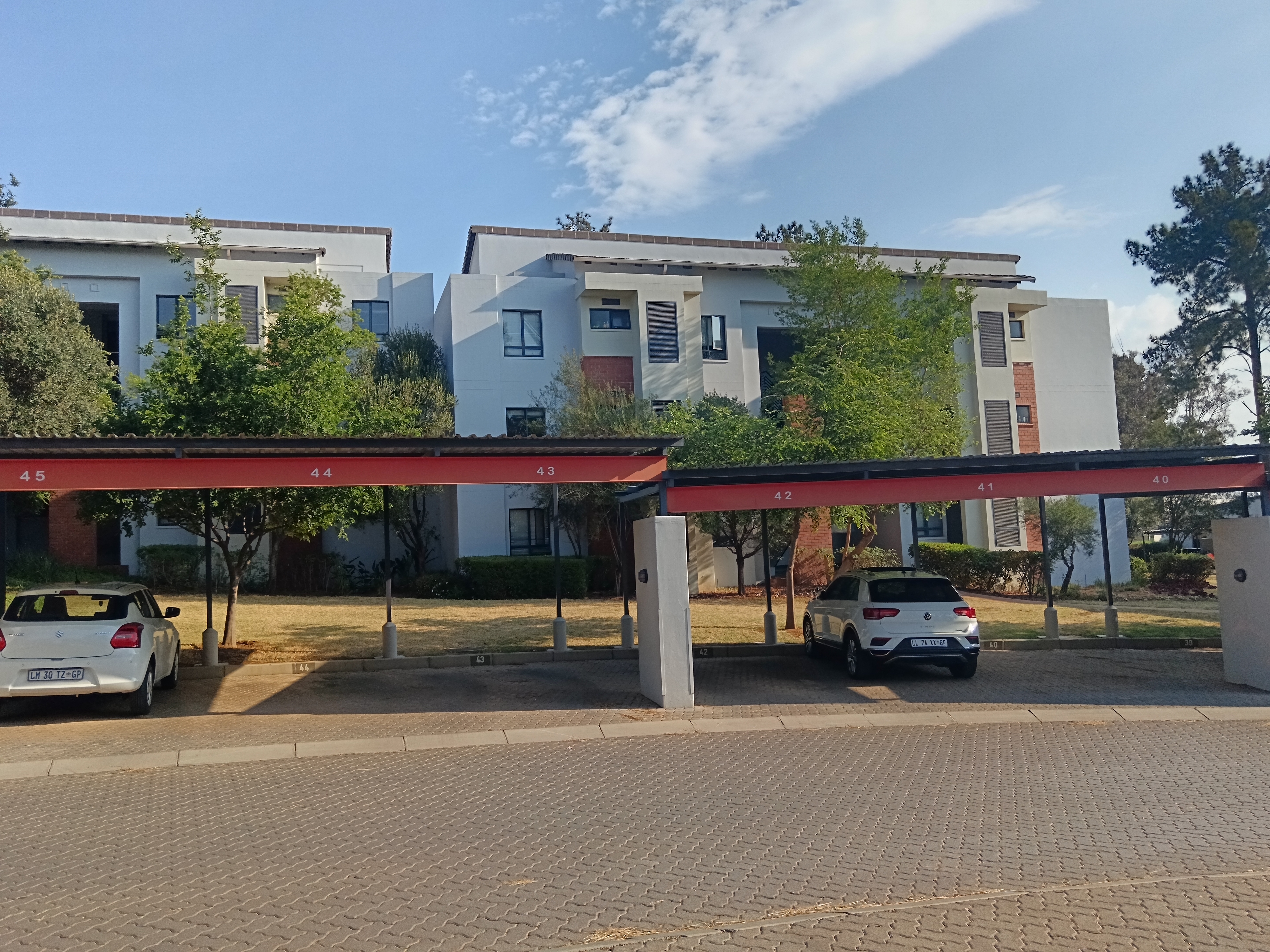 To Let 2 Bedroom Property for Rent in Jackal Creek Golf Estate Gauteng