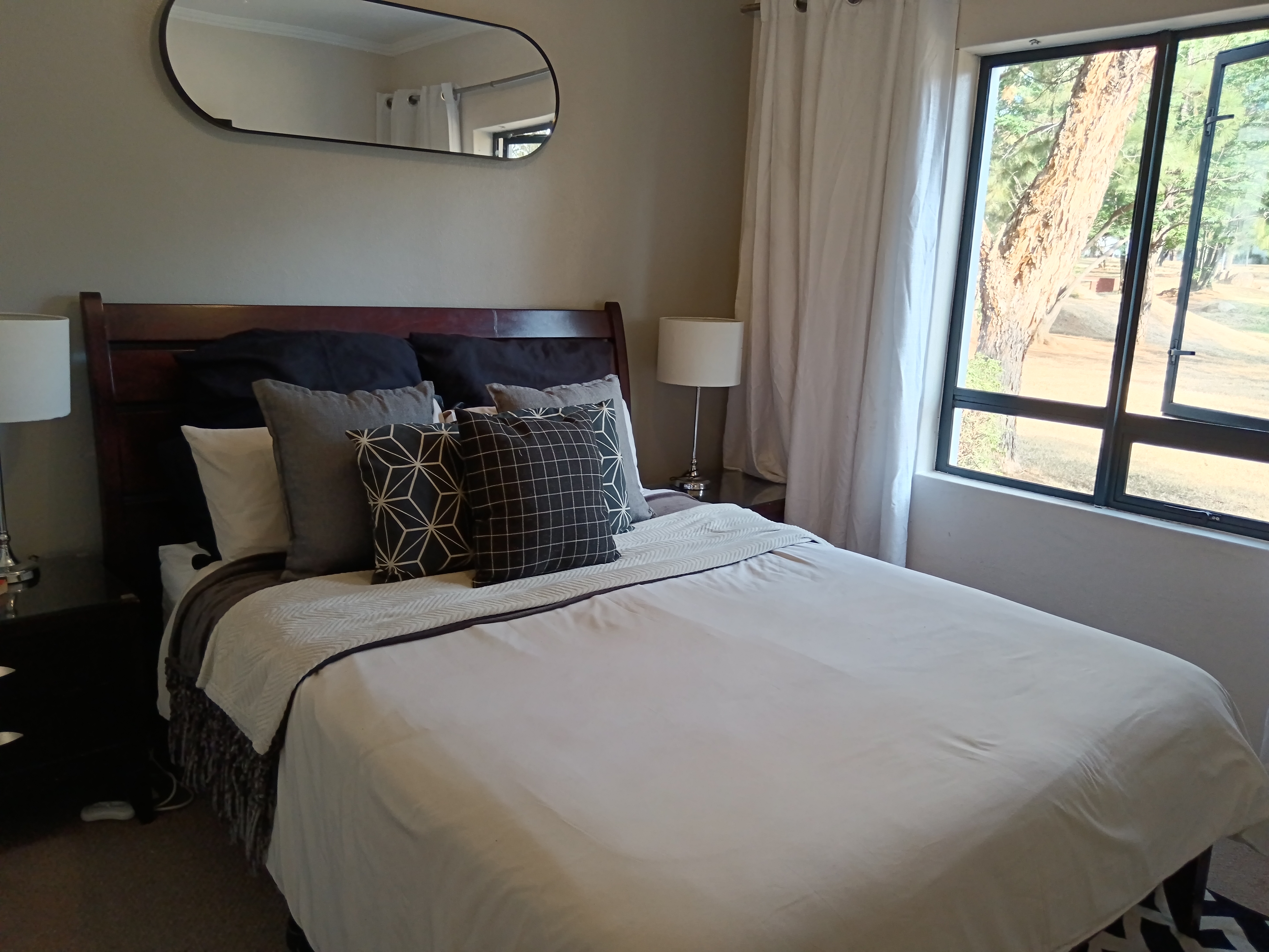 To Let 2 Bedroom Property for Rent in Jackal Creek Golf Estate Gauteng