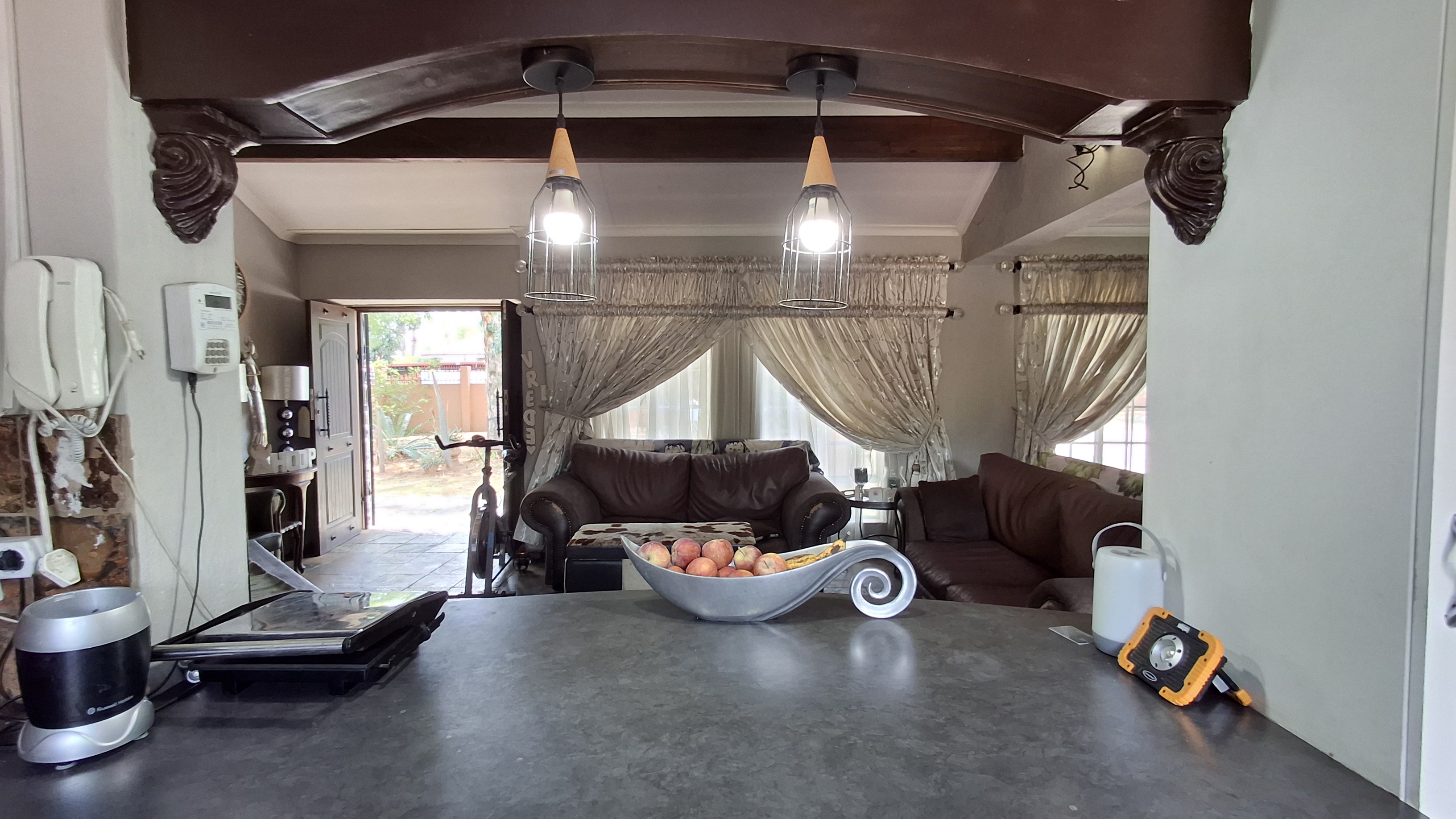 4 Bedroom Property for Sale in Theresa Park Gauteng