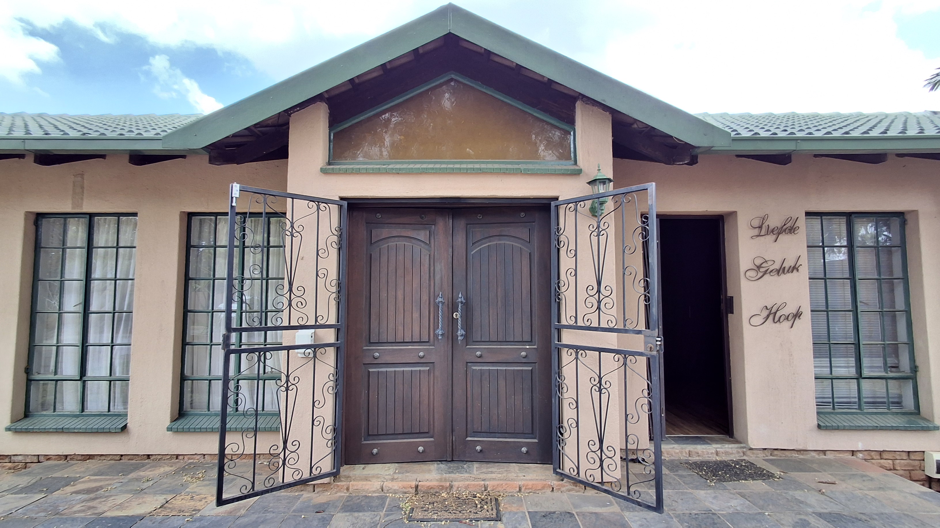 4 Bedroom Property for Sale in Theresa Park Gauteng