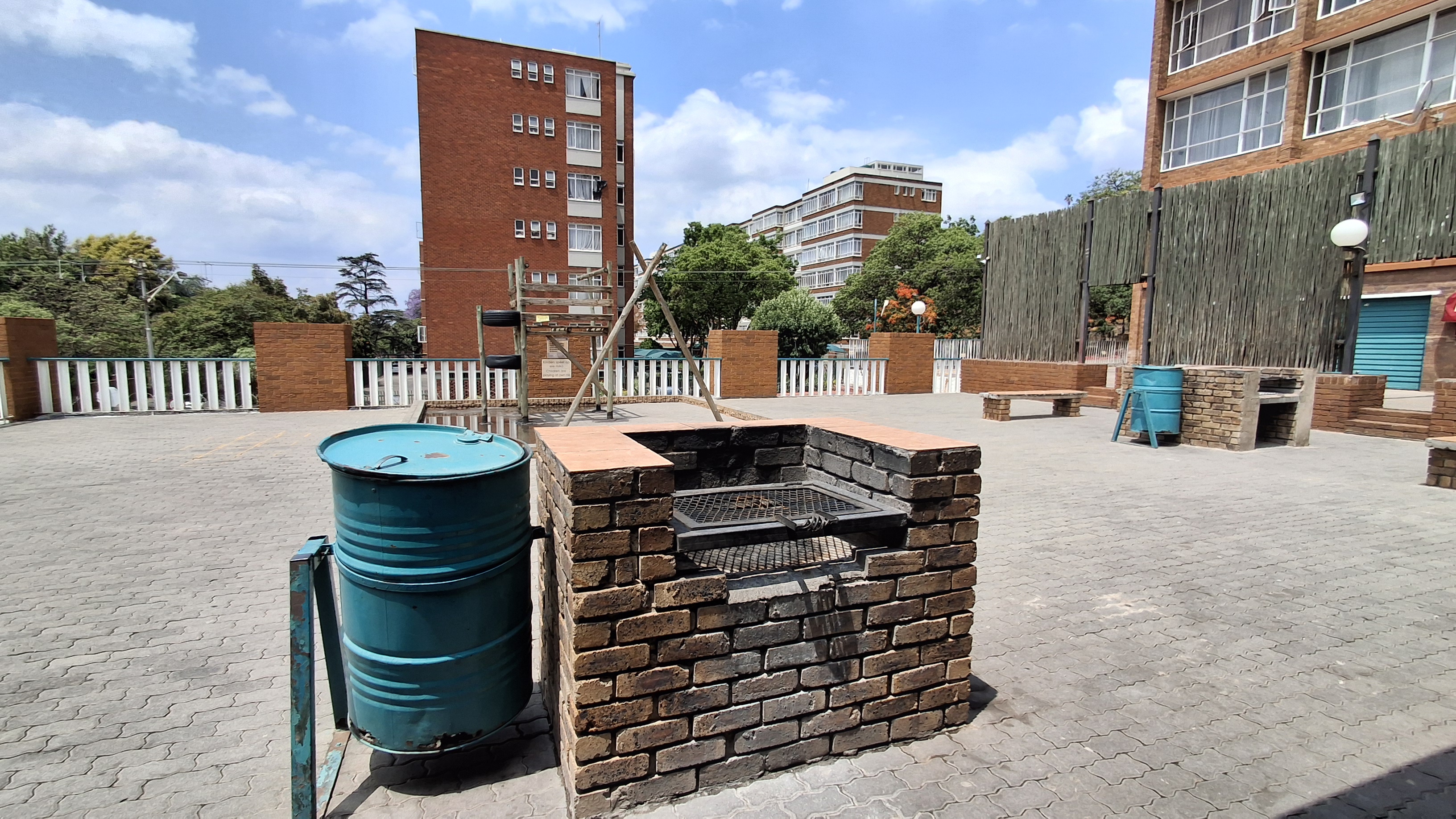 2 Bedroom Property for Sale in Gezina Gauteng