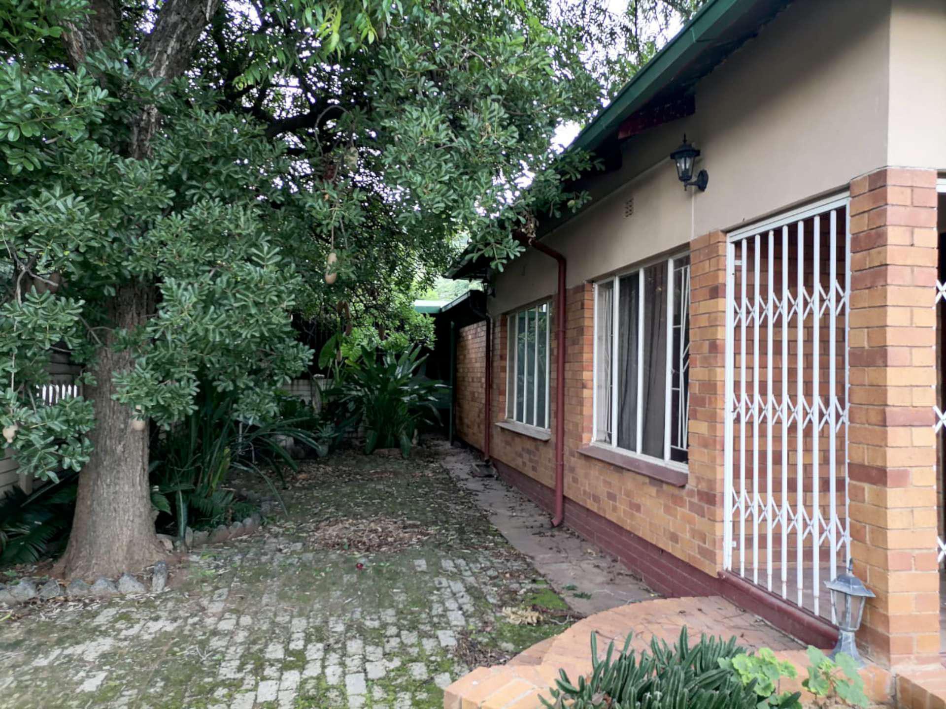 4 Bedroom Property for Sale in Pretoria Gardens Gauteng