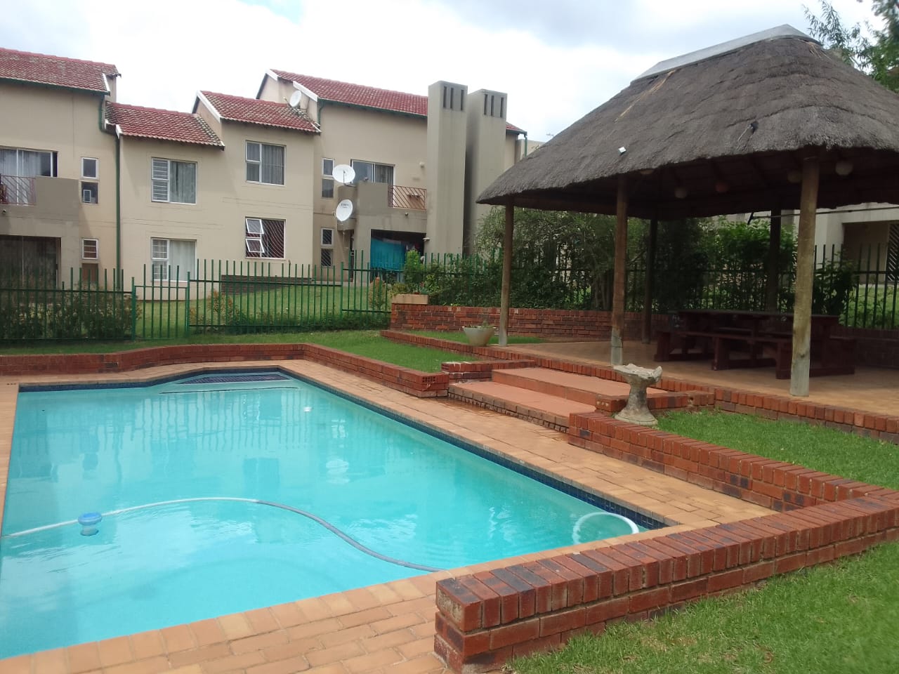 1 Bedroom Property for Sale in Bromhof Gauteng