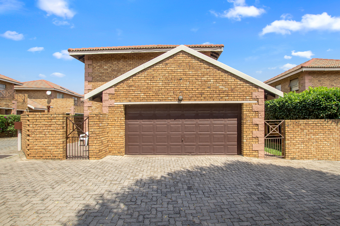 To Let 3 Bedroom Property for Rent in Honeydew Manor Gauteng