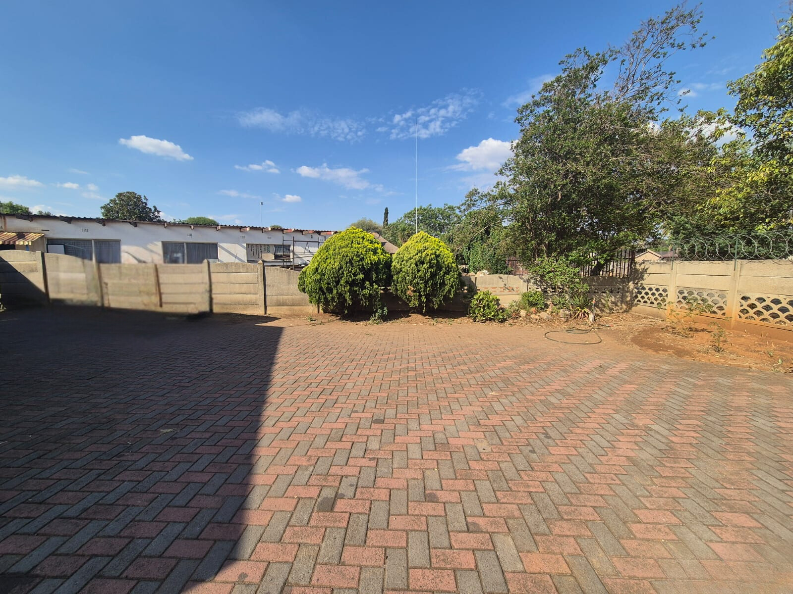 4 Bedroom Property for Sale in Sonland Park Gauteng